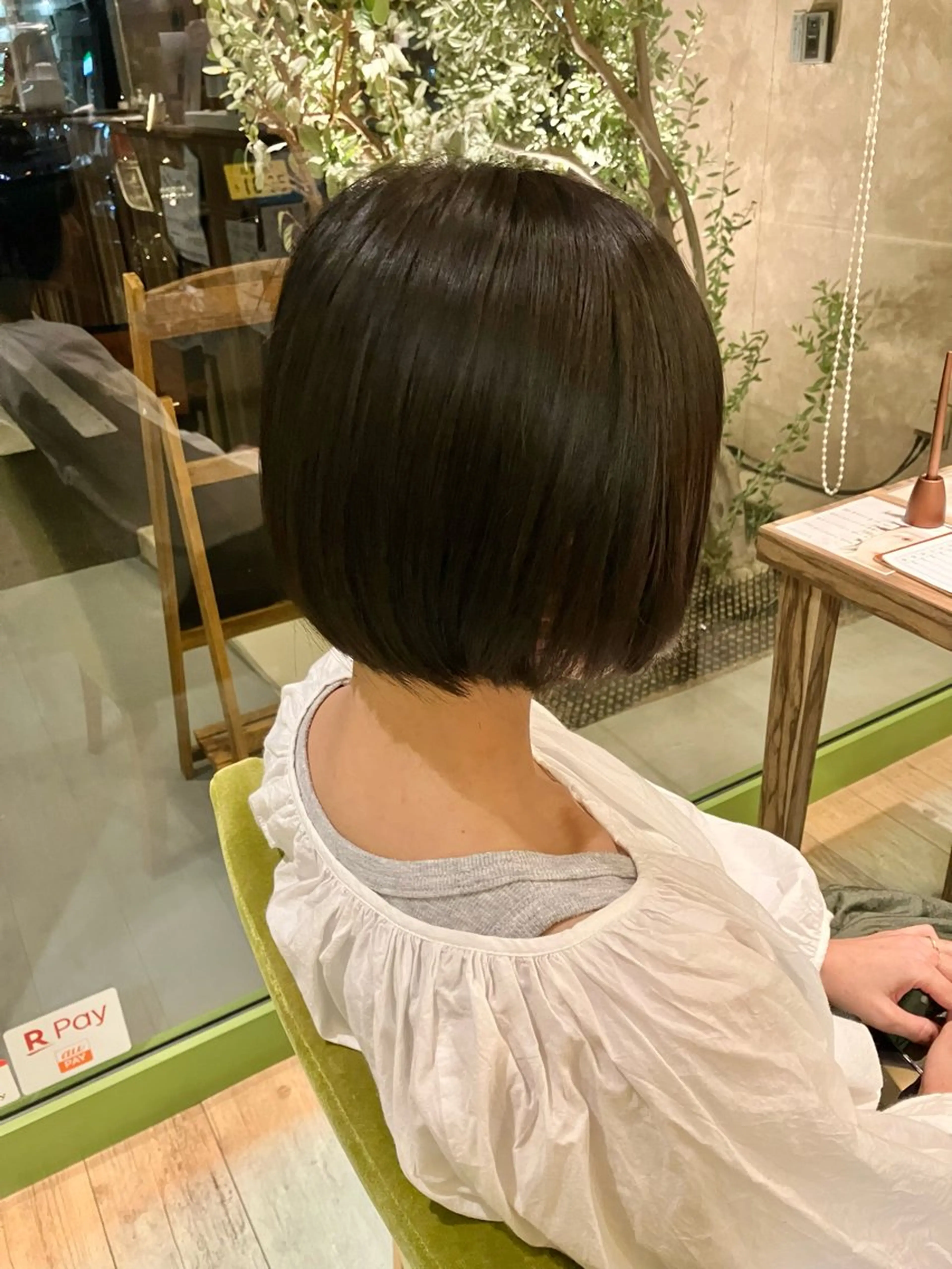 ミディアム 切りっぱなしボブ ボブ 森田 研司のヘアスタイル