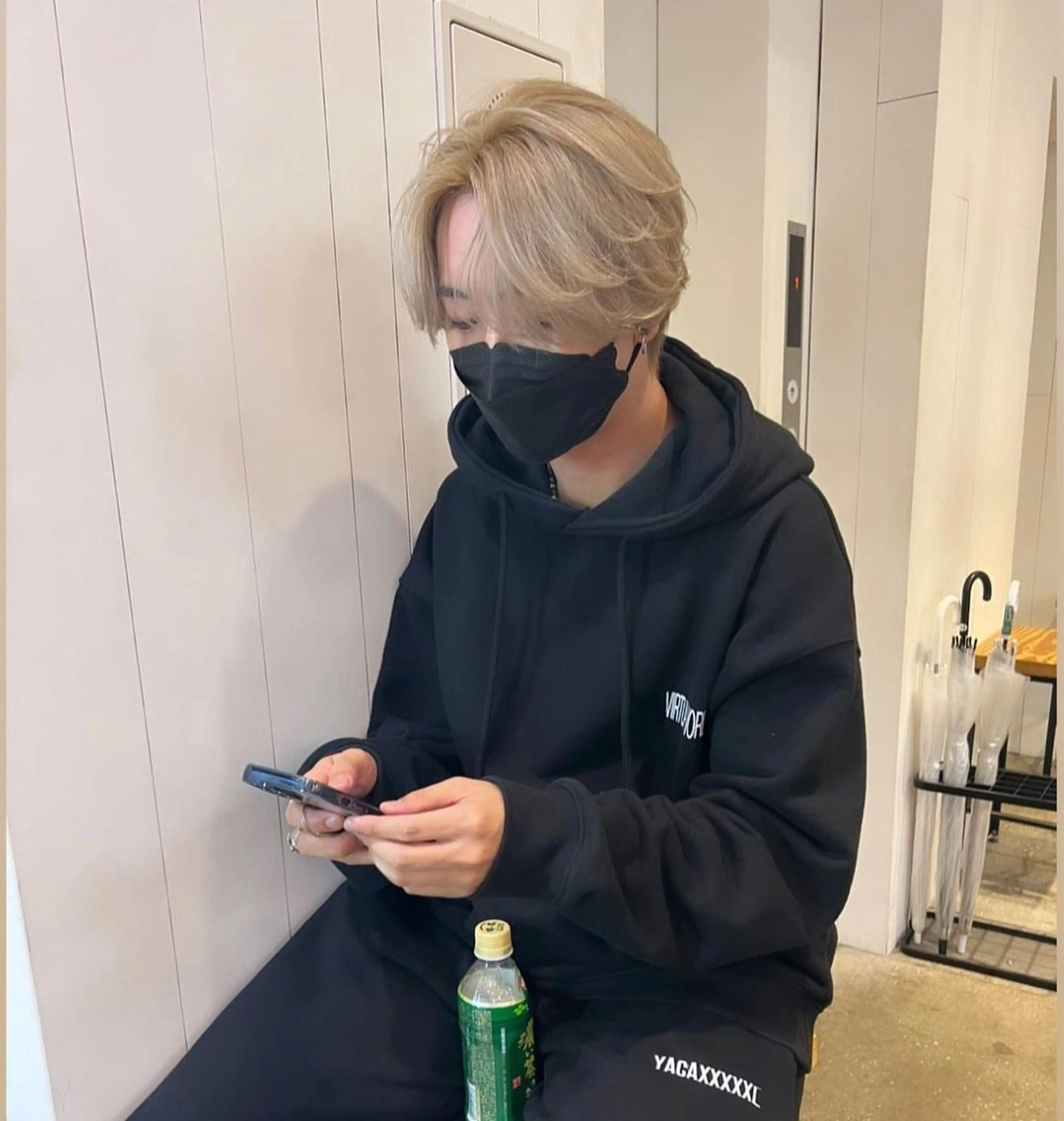 ミディアム カラー メンズ センターパート メンズ特化🌟 朝ラクパーマのヘアスタイル