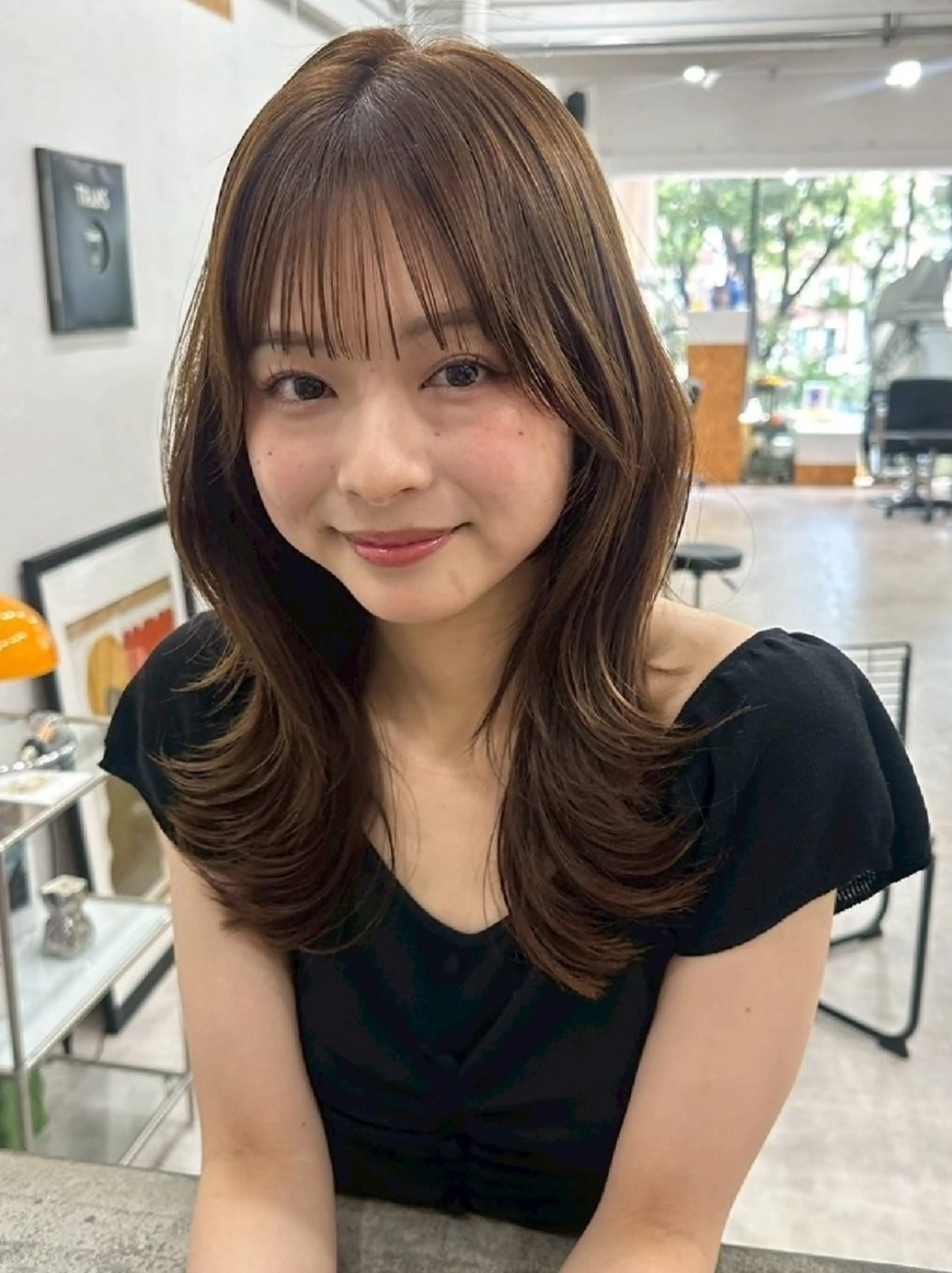 セミロング カラー ブラウンカラー ココアブラウン グレージュ ヘーゼル くびれヘア HONEY渋谷 髪質改善/レイヤーのヘアスタイル