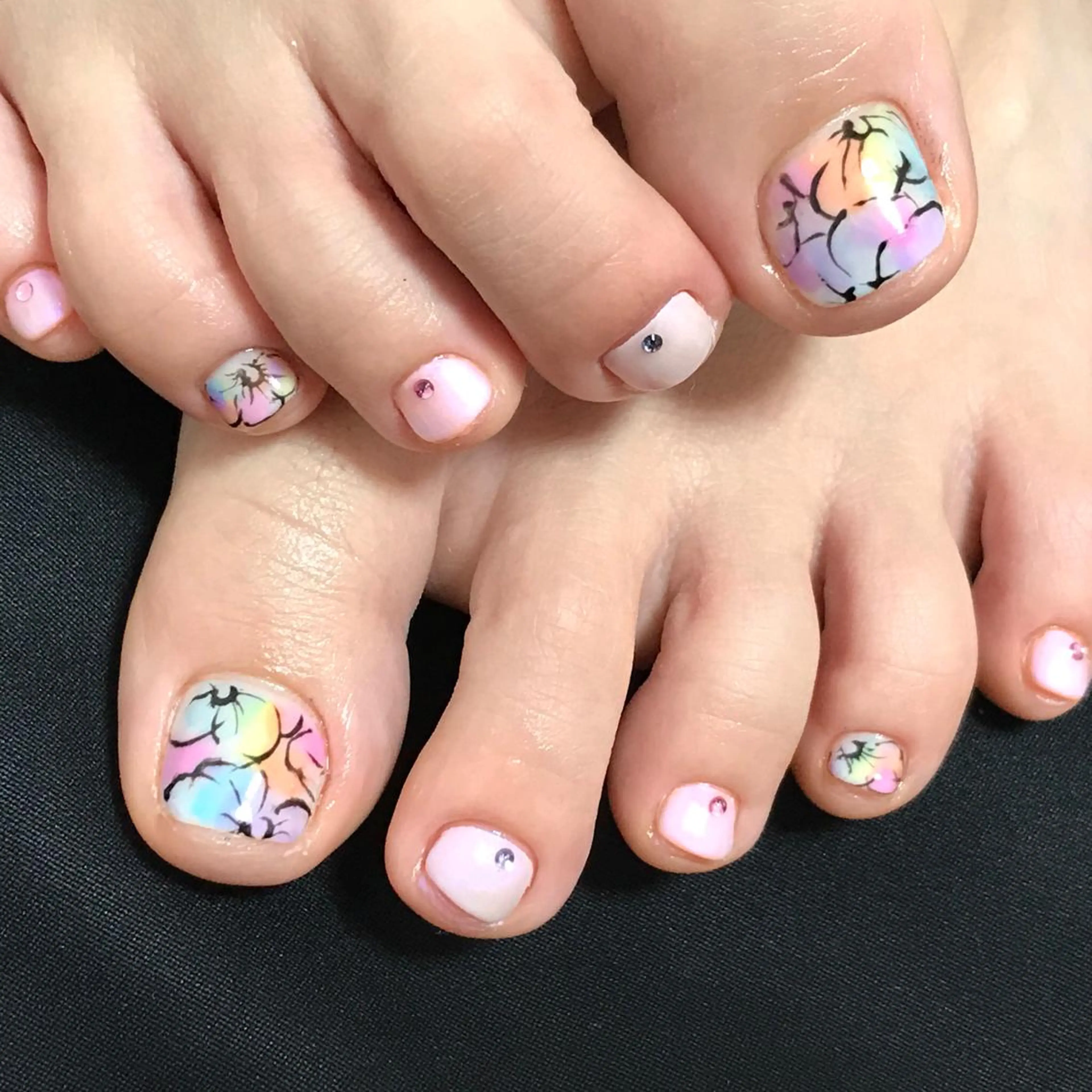 ネイル フラワーネイル フットネイル ニュアンスネイル 春ネイル 夏ネイル フットネイル ステラ marikominoのネイルデザイン