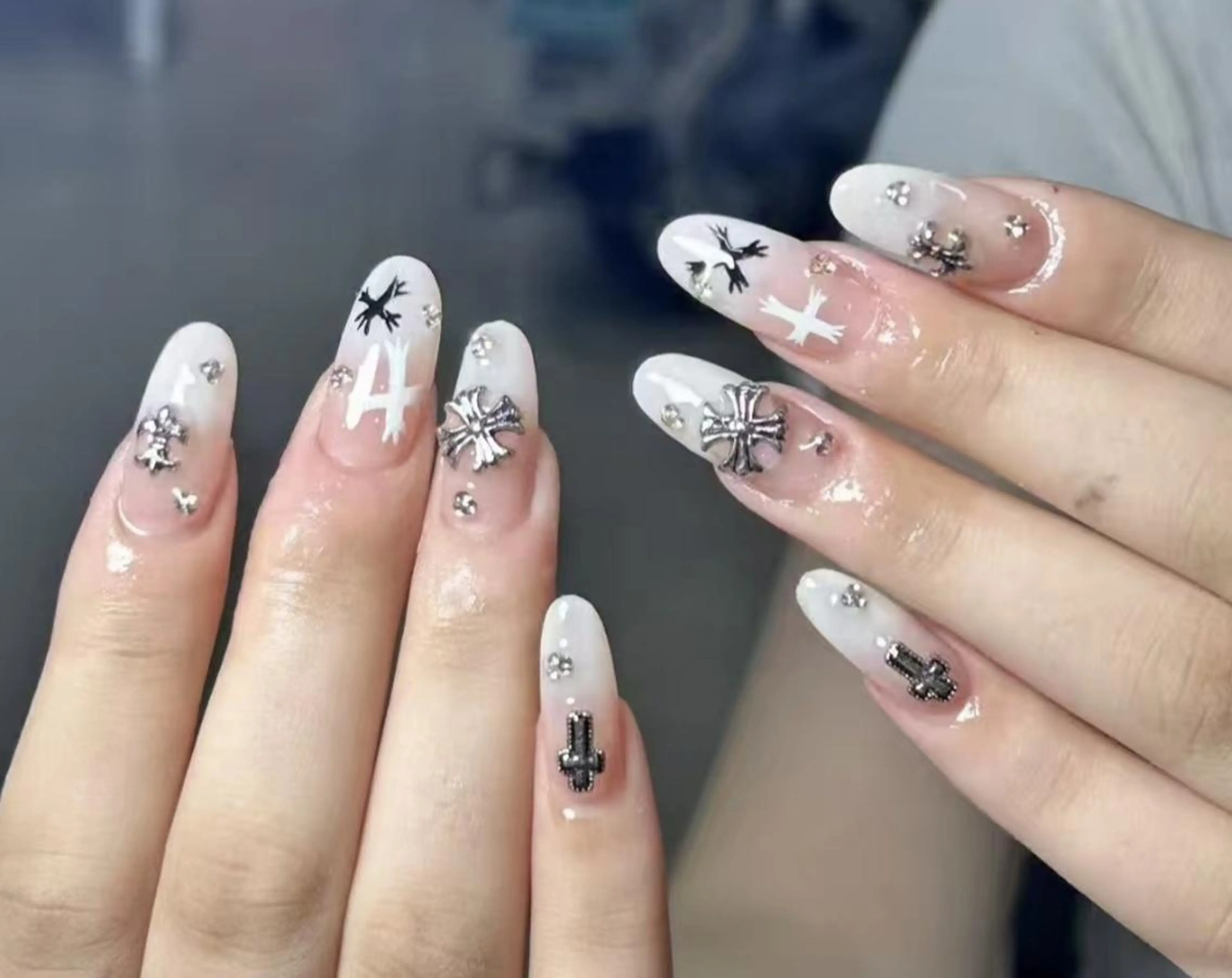 ネイル ハンドネイル 🎀 NaNa_nailのネイルデザイン