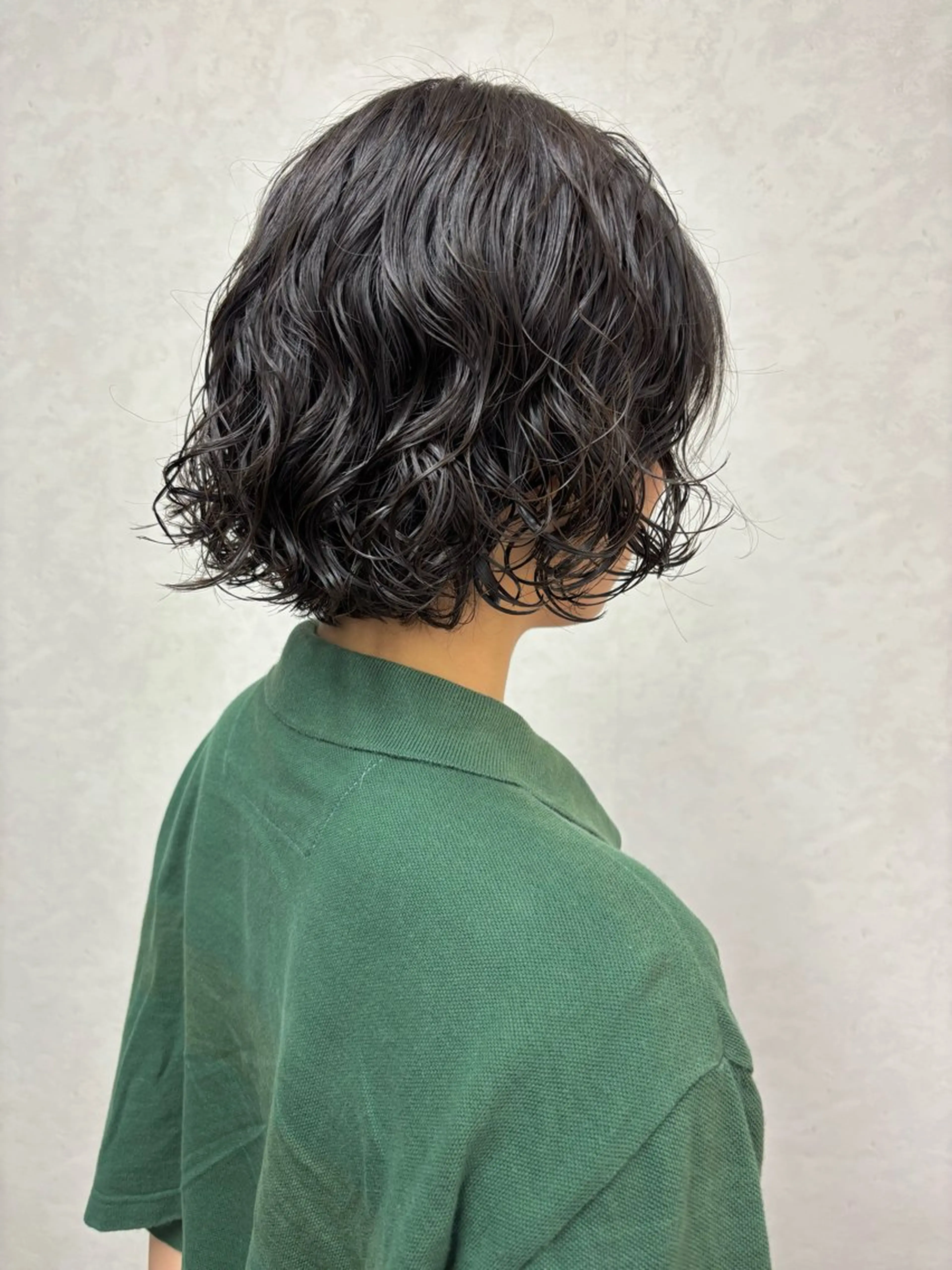 ショート パーマ カット パーマ ayumi🌈 インナーカラー🌈のヘアスタイル