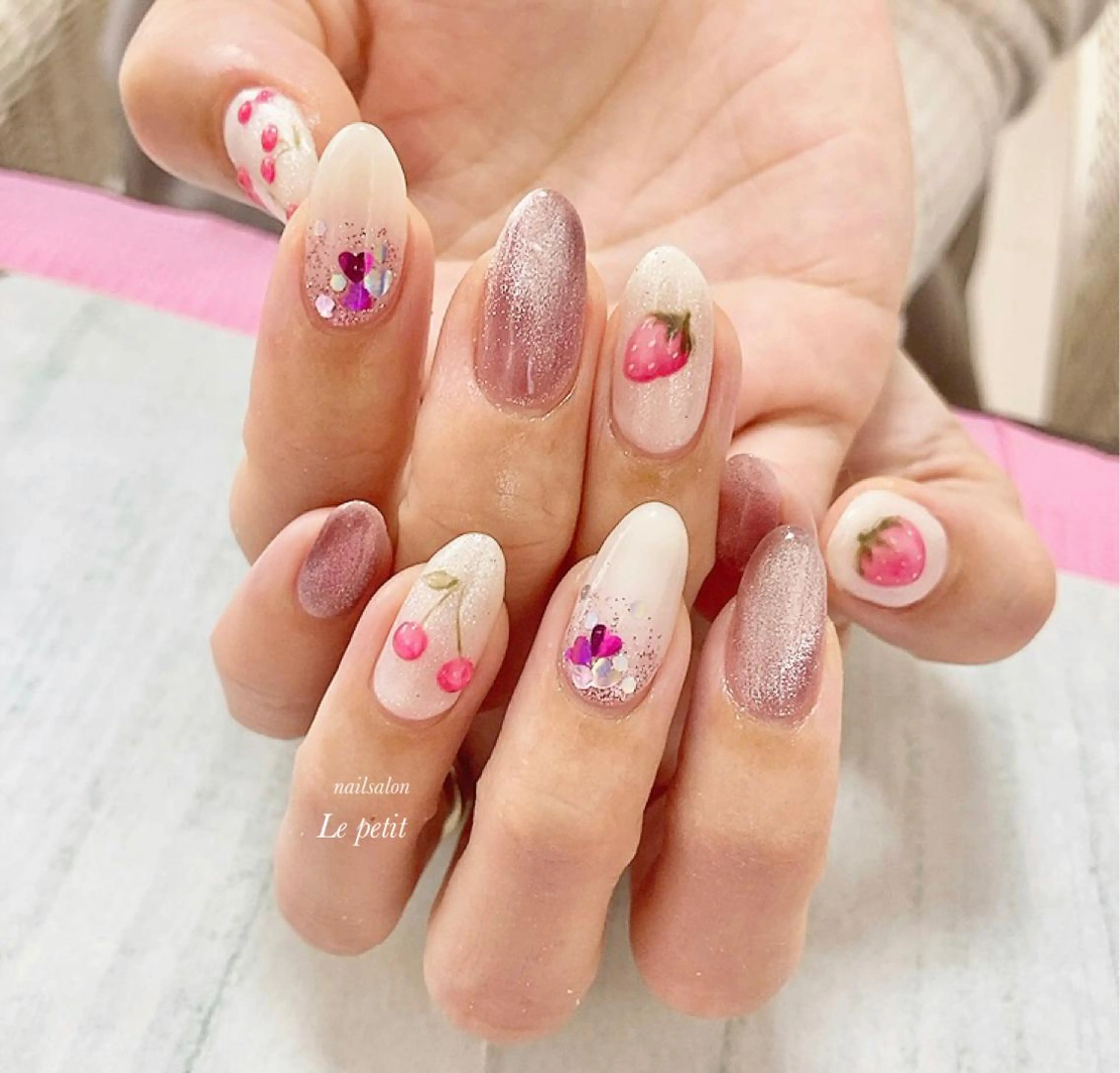 ネイル 石野 広佳のネイルデザイン