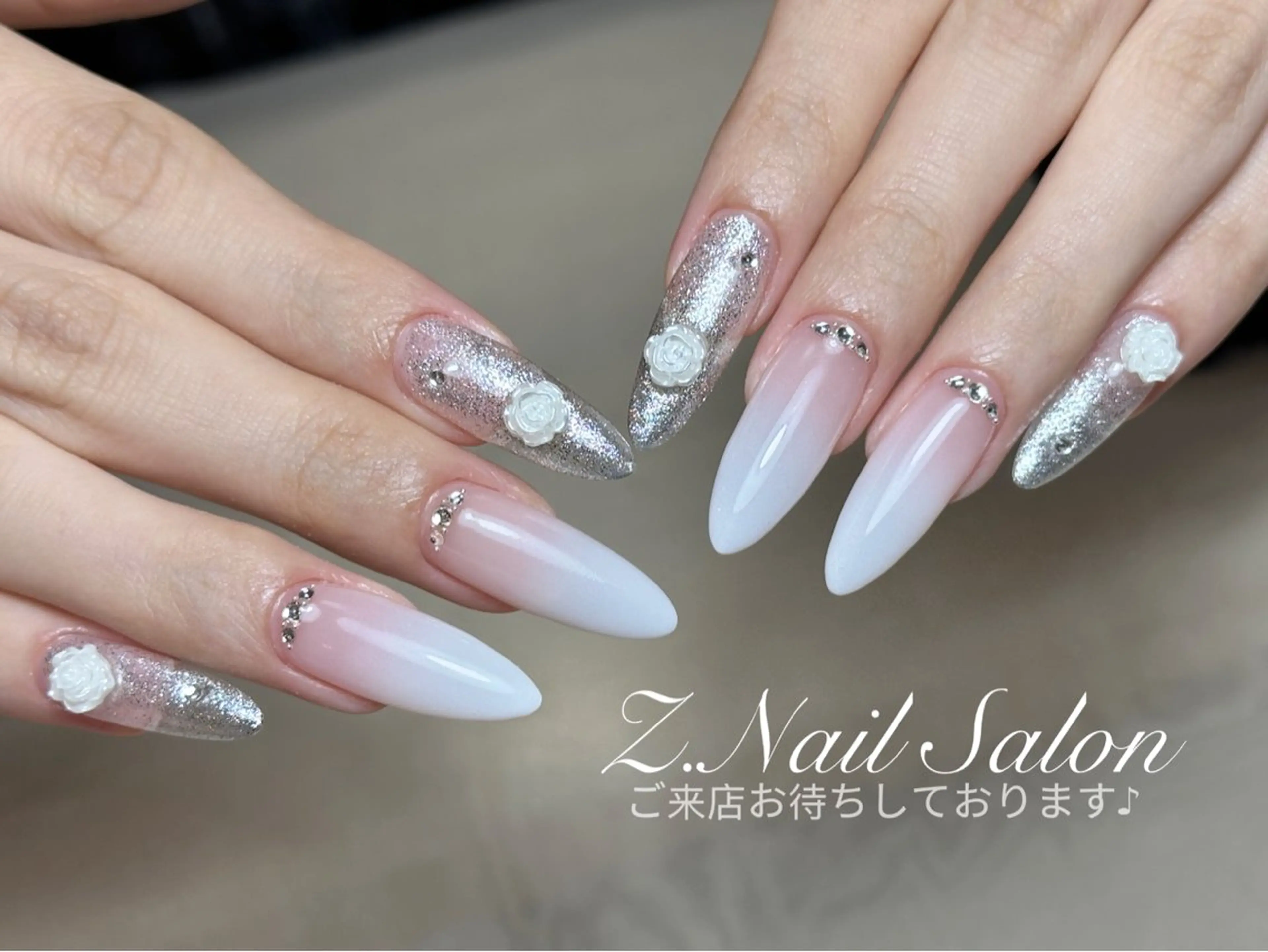ネイル 長さ出し フットネイル フレンチネイル ジェルネイル ガラスフレンチ ハンドネイル Z.Nail Salonのネイルデザイン