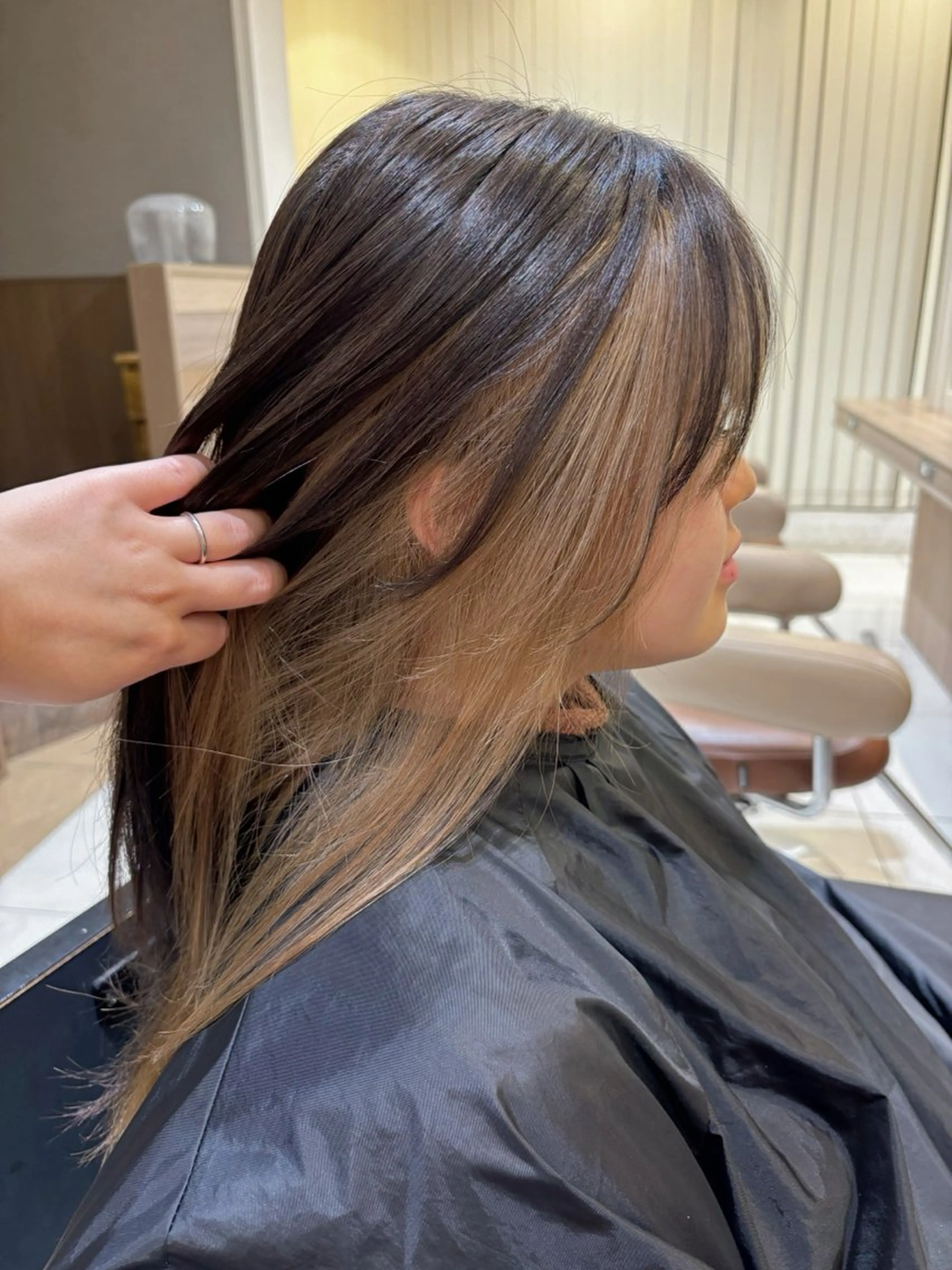 ロング カラー ヘアカラー ハイトーンカラー☁️ 西條 楓花のヘアスタイル