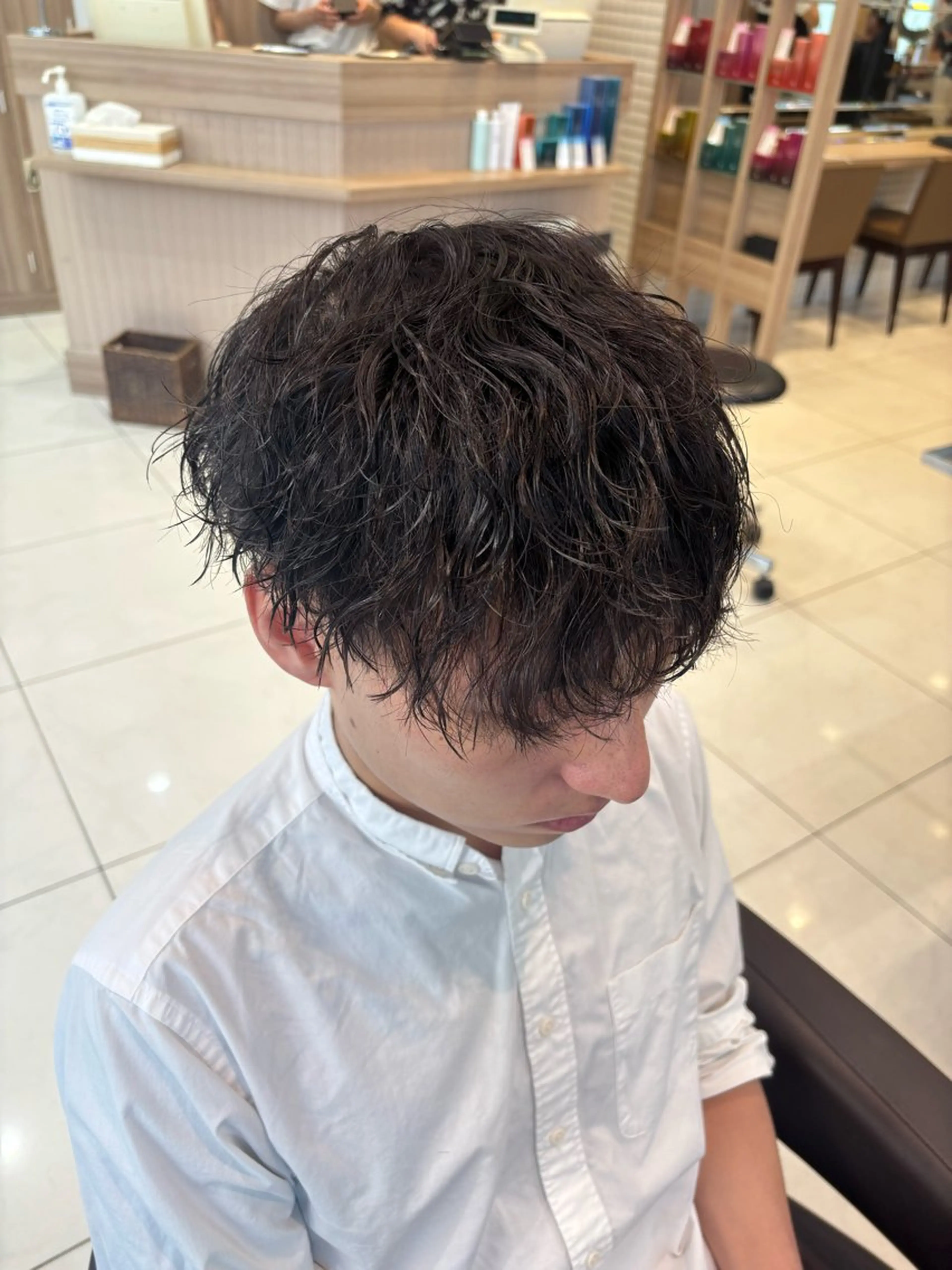 パーマ メンズ メンズパーマ 波巻きパーマ スパイラルパーマ カルマ･ニュアンス/ 縮毛/レイヤーaoiのヘアスタイル