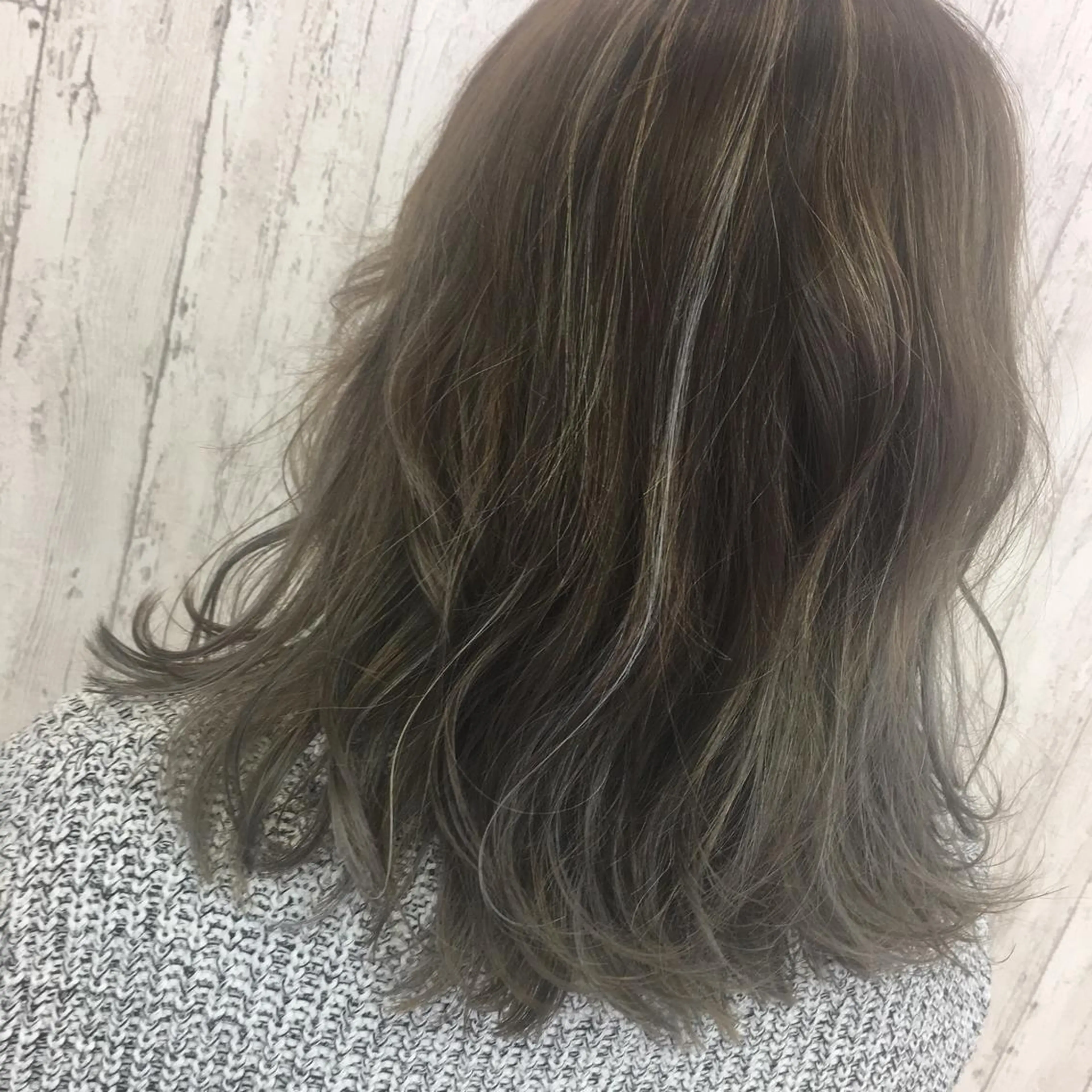 セミロング カラー ハイライトカラー ハイライト Kaede .のヘアスタイル