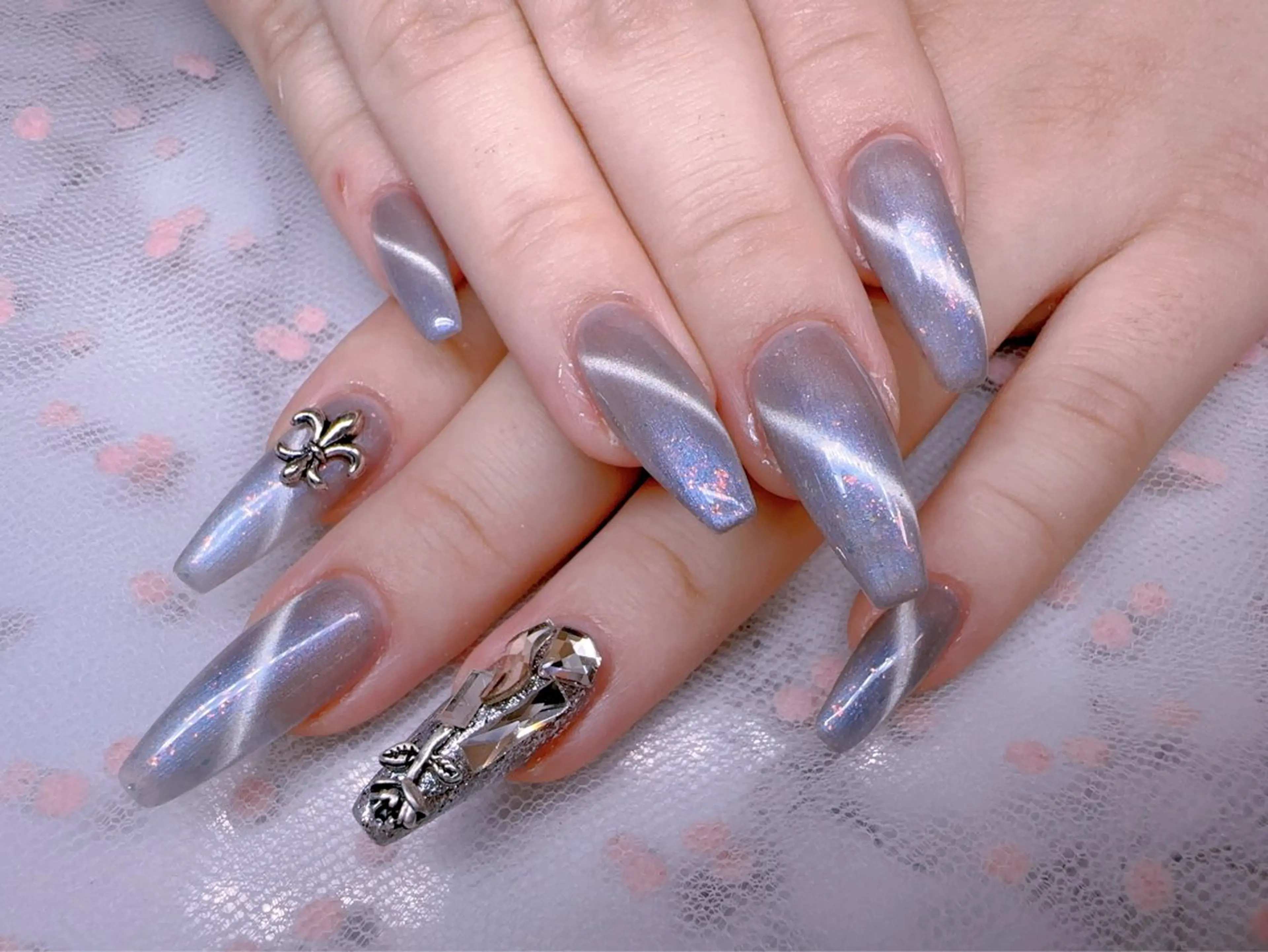 ネイル オーロラネイル フットネイル 韓国ネイル ラメ(グリッター) ラメグラデーション ハンドネイル Belle nail salon 新小岩のネイルデザイン