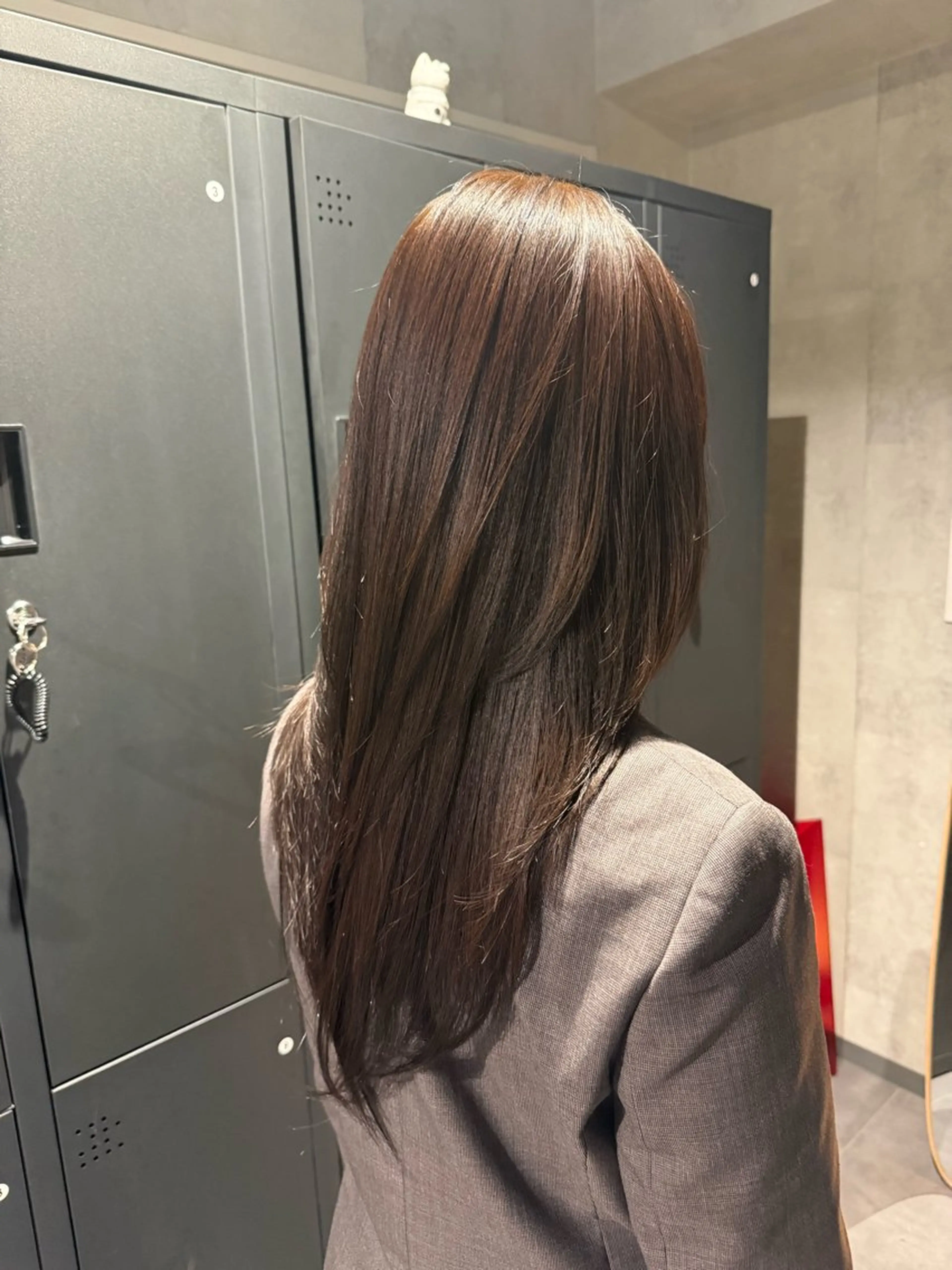 ロング 艶髪レイヤー AZUSAのヘアスタイル