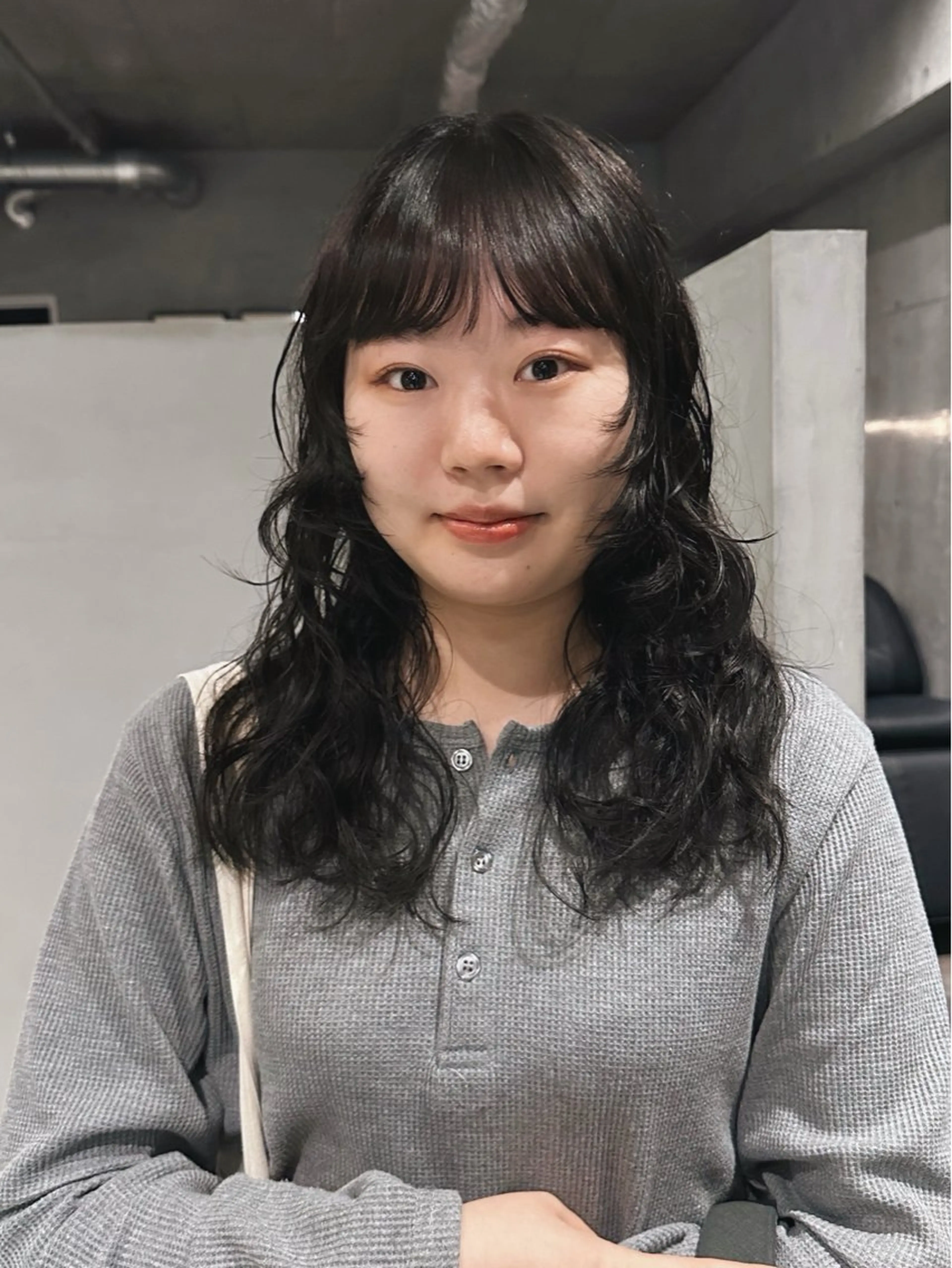 セミロング パーマ セミロングパーマ レイヤーカット カット パーマ トリートメント 前野 日奈のヘアスタイル