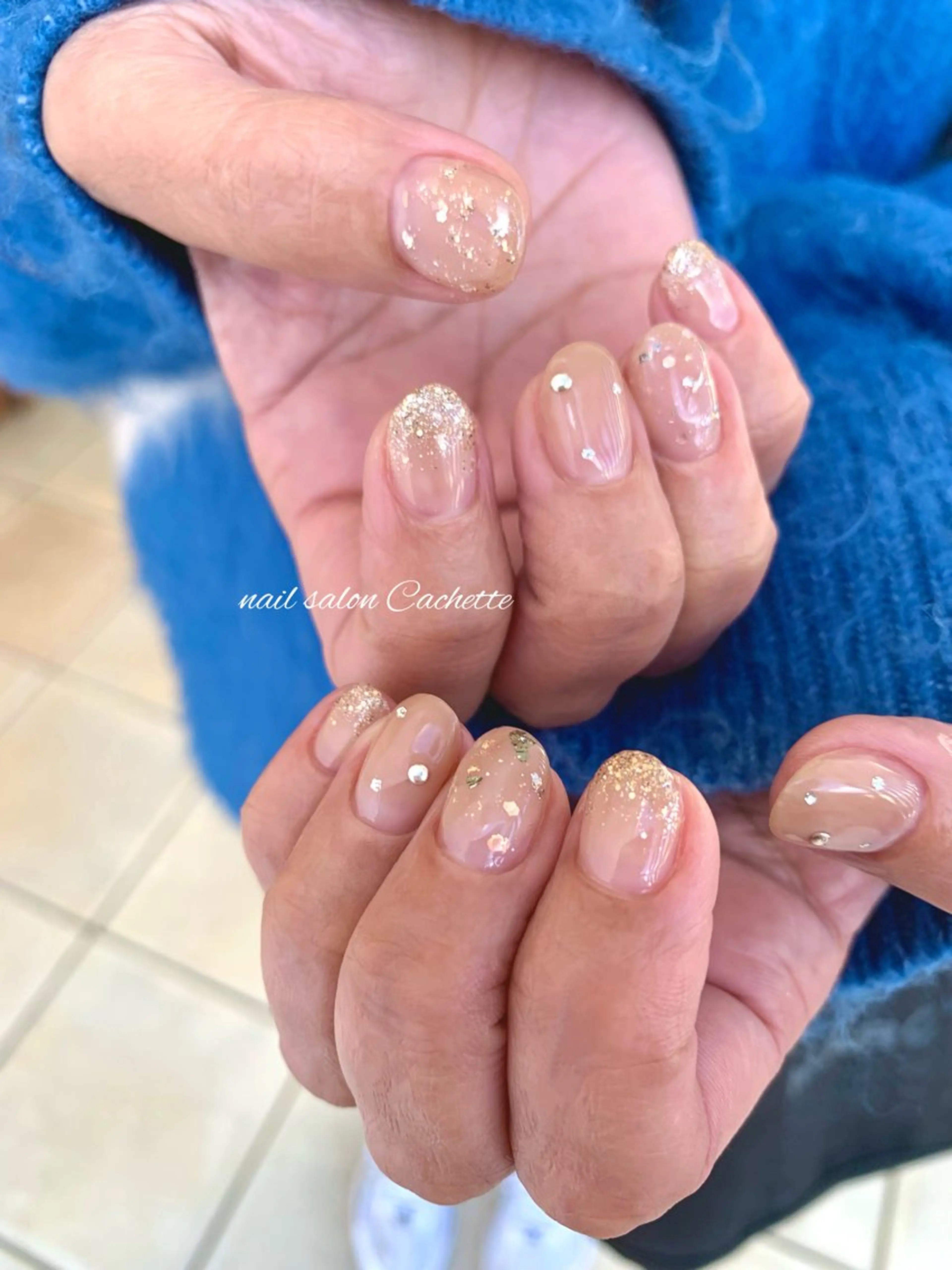 ネイル キラキラネイル ニュアンスネイル 冬ネイル クリスマス ✧Cachette✧ YUKARIのネイルデザイン