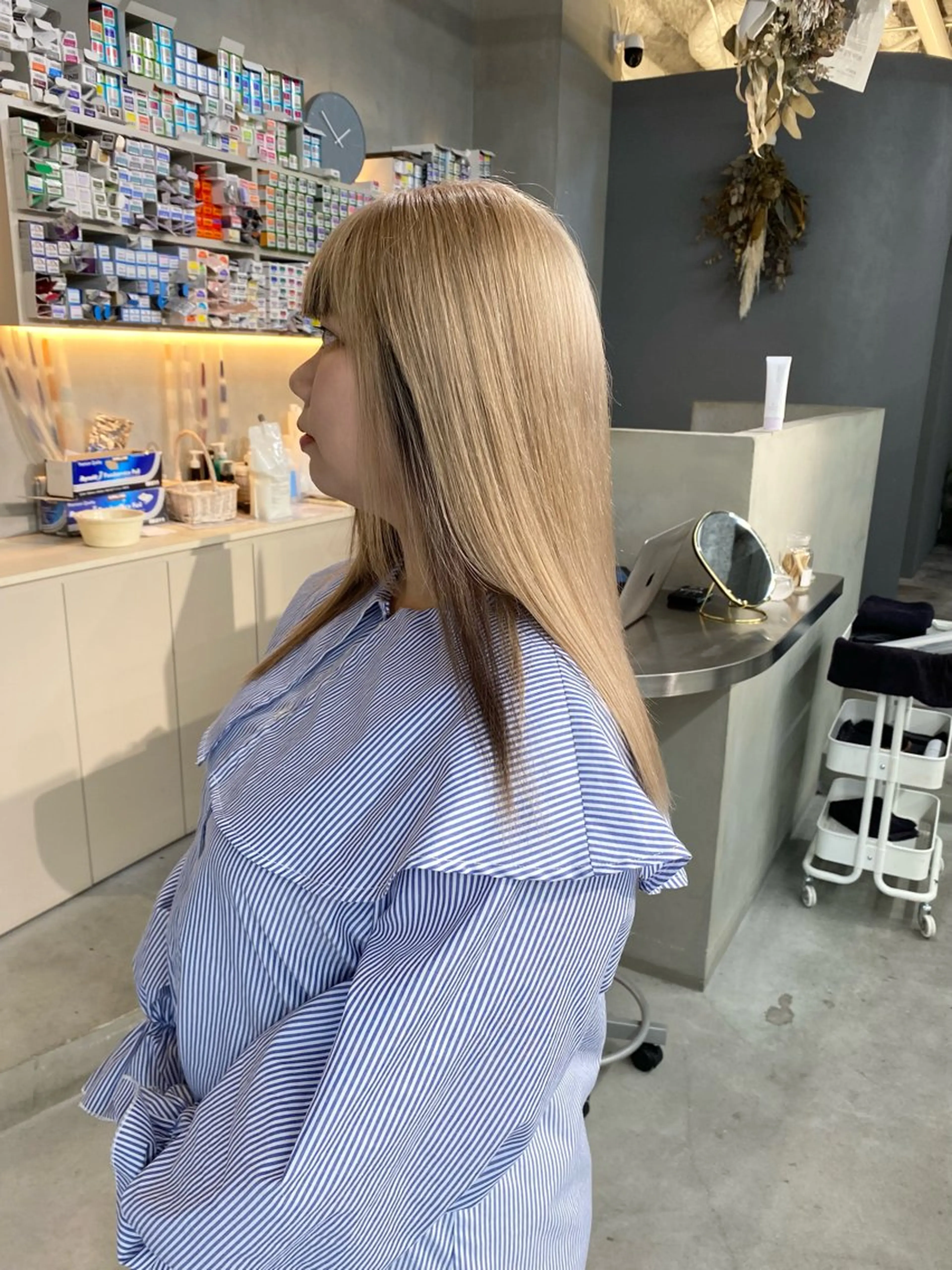 セミロング カラー ヘアカラー 前橋 姫奈のヘアスタイル