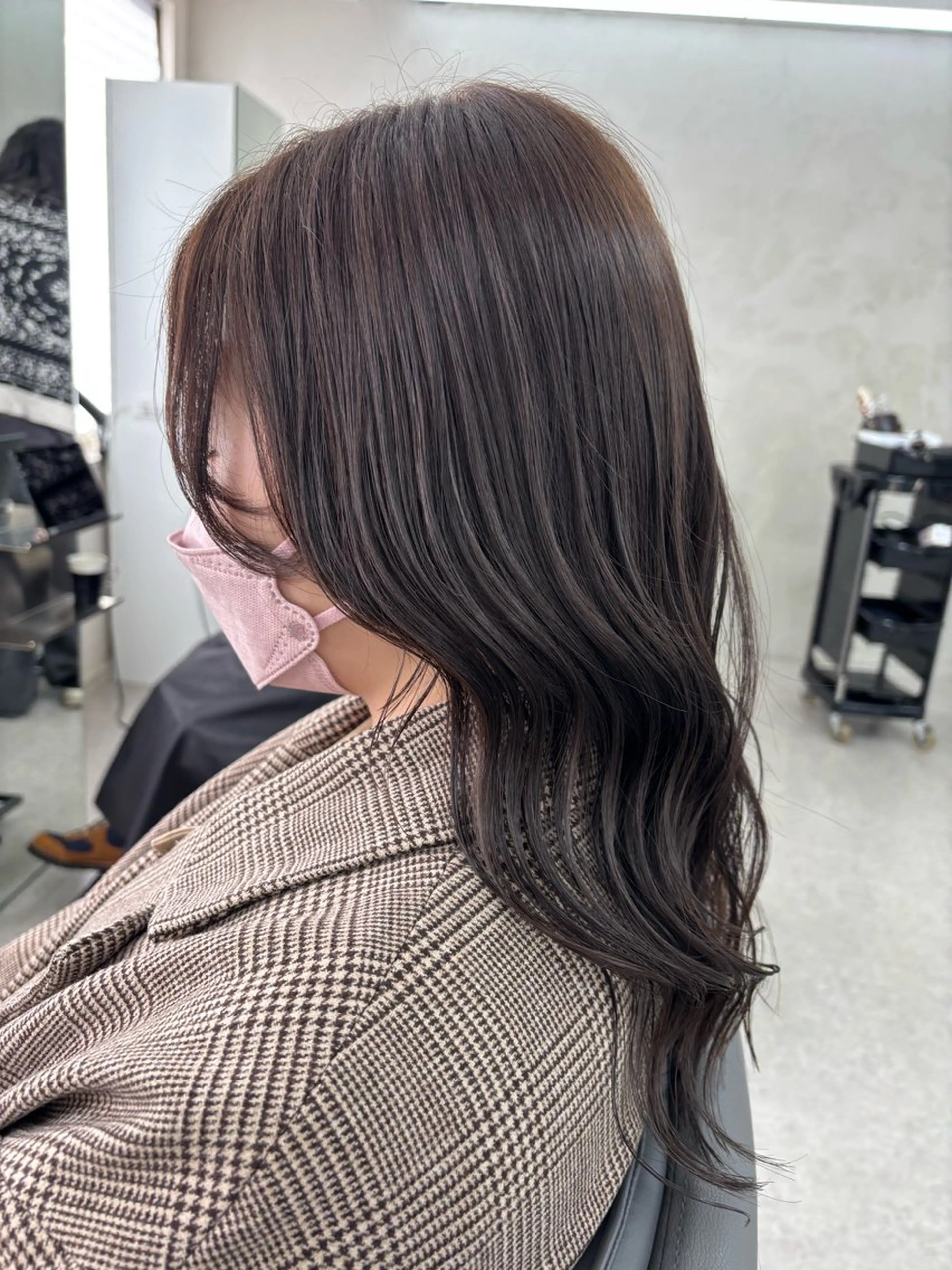 ロング 顔まわりレイヤー 顔周りカット 韓国風ヘア レイヤーカット 腰越 麻奈のヘアスタイル