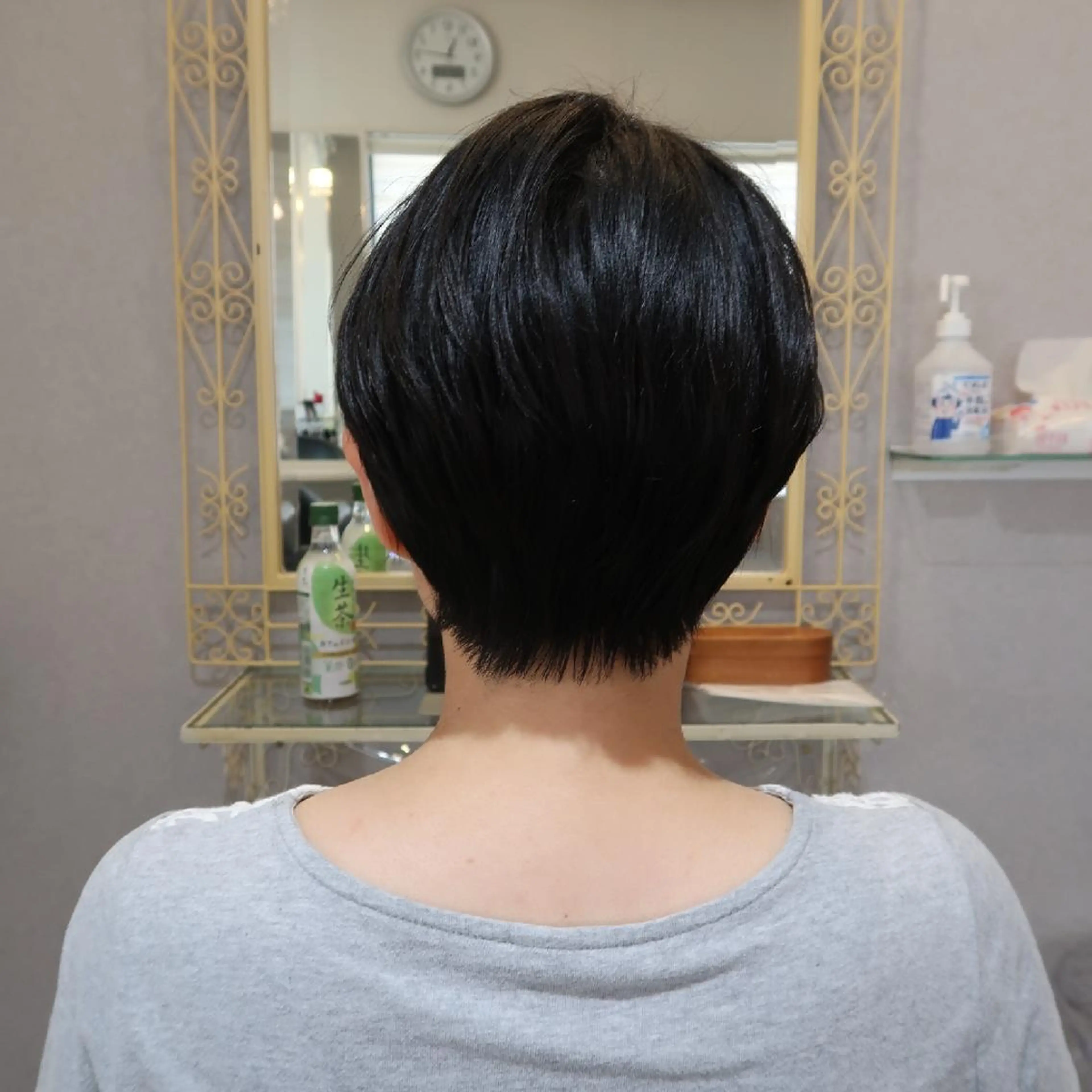 ショート tenny調布 いしまつのヘアスタイル