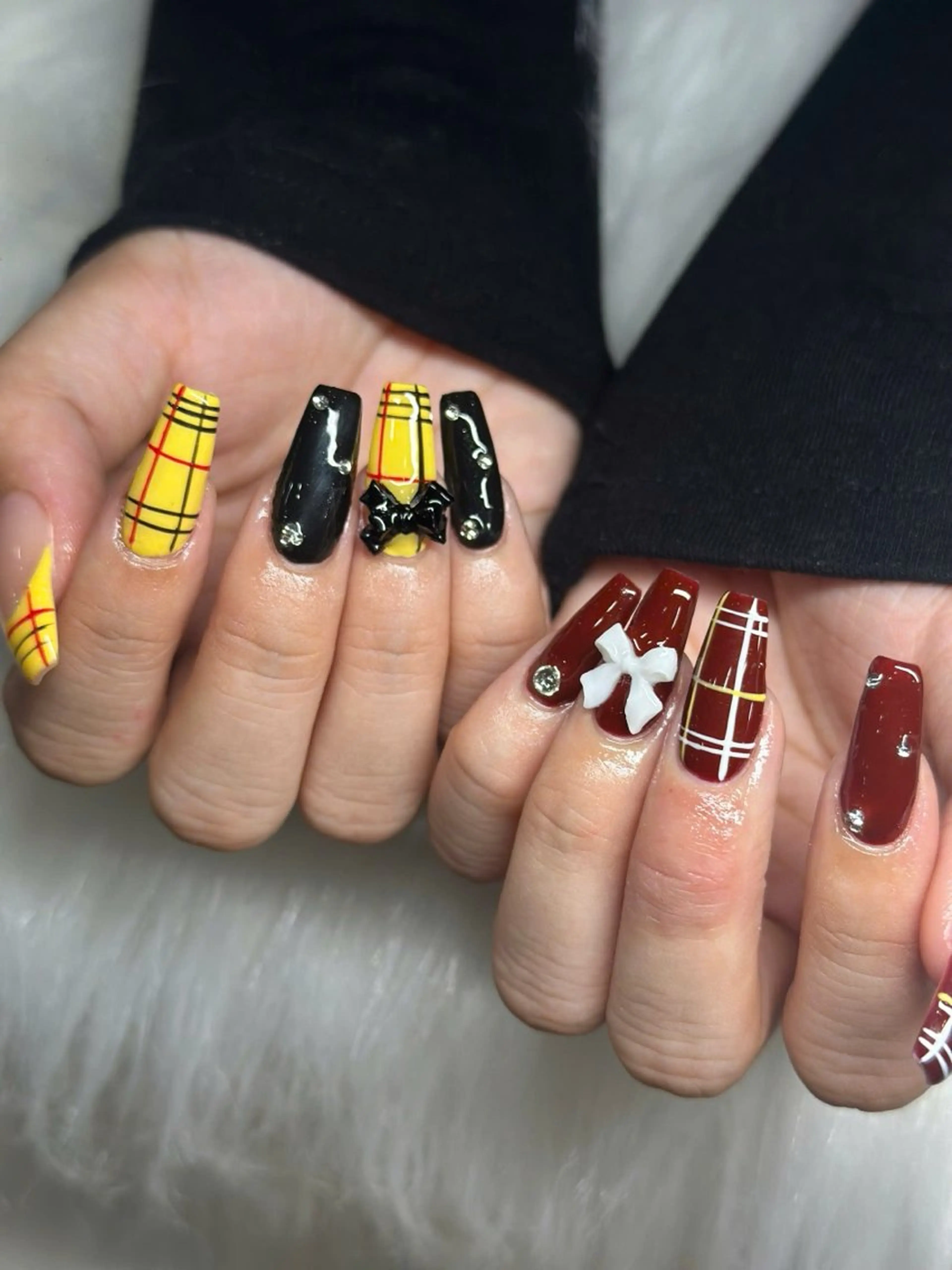 ネイル チークネイル フレンチネイル ラメ(グリッター) マグネットネイル ニュアンスネイル ハンドネイル な なのネイルデザイン