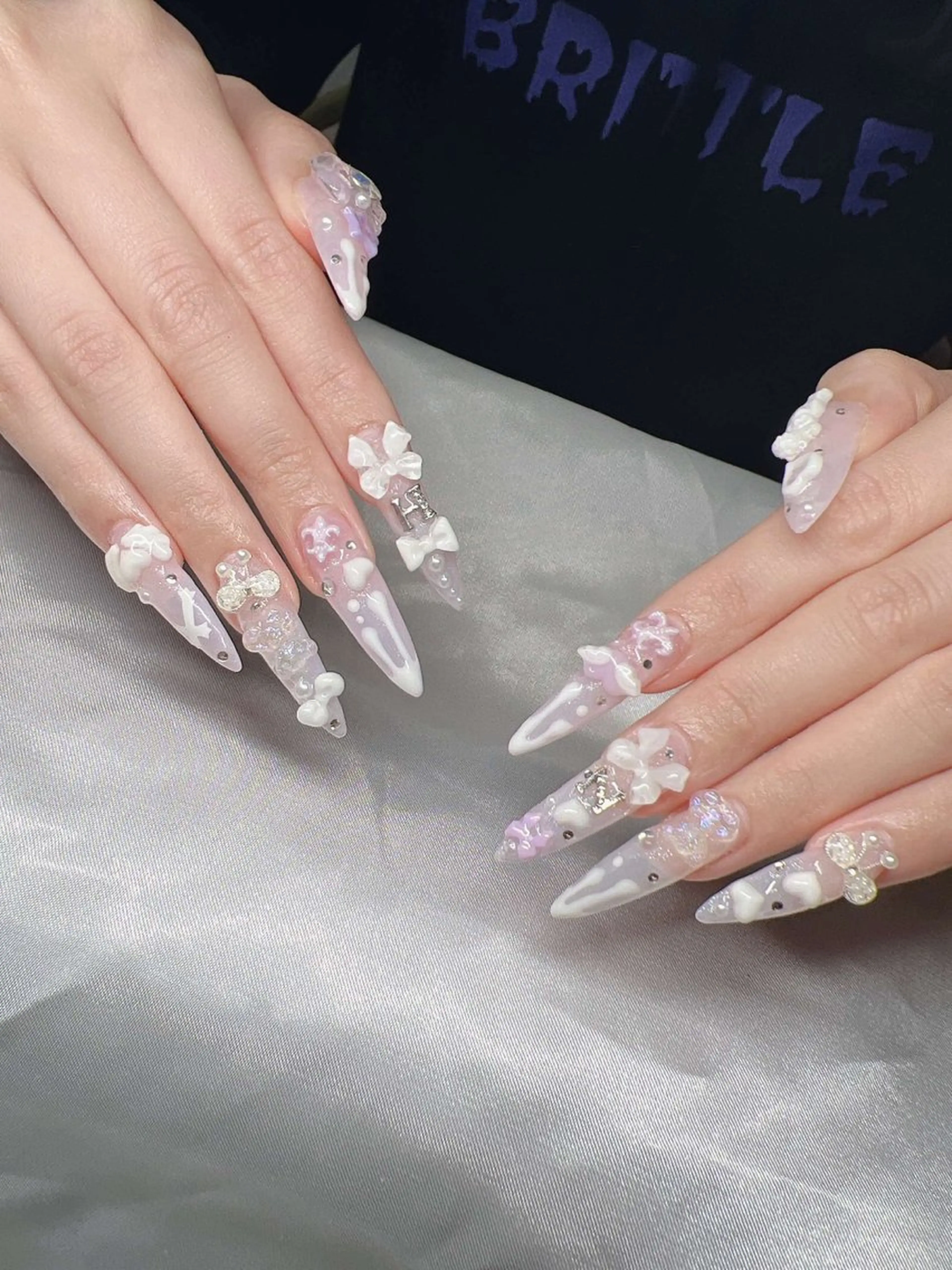 ネイル 長さ出し グラデーション キラキラネイル マグネットネイル ニュアンスネイル ハンドネイル Lee Nails チップ長さだし専門店のネイルデザイン