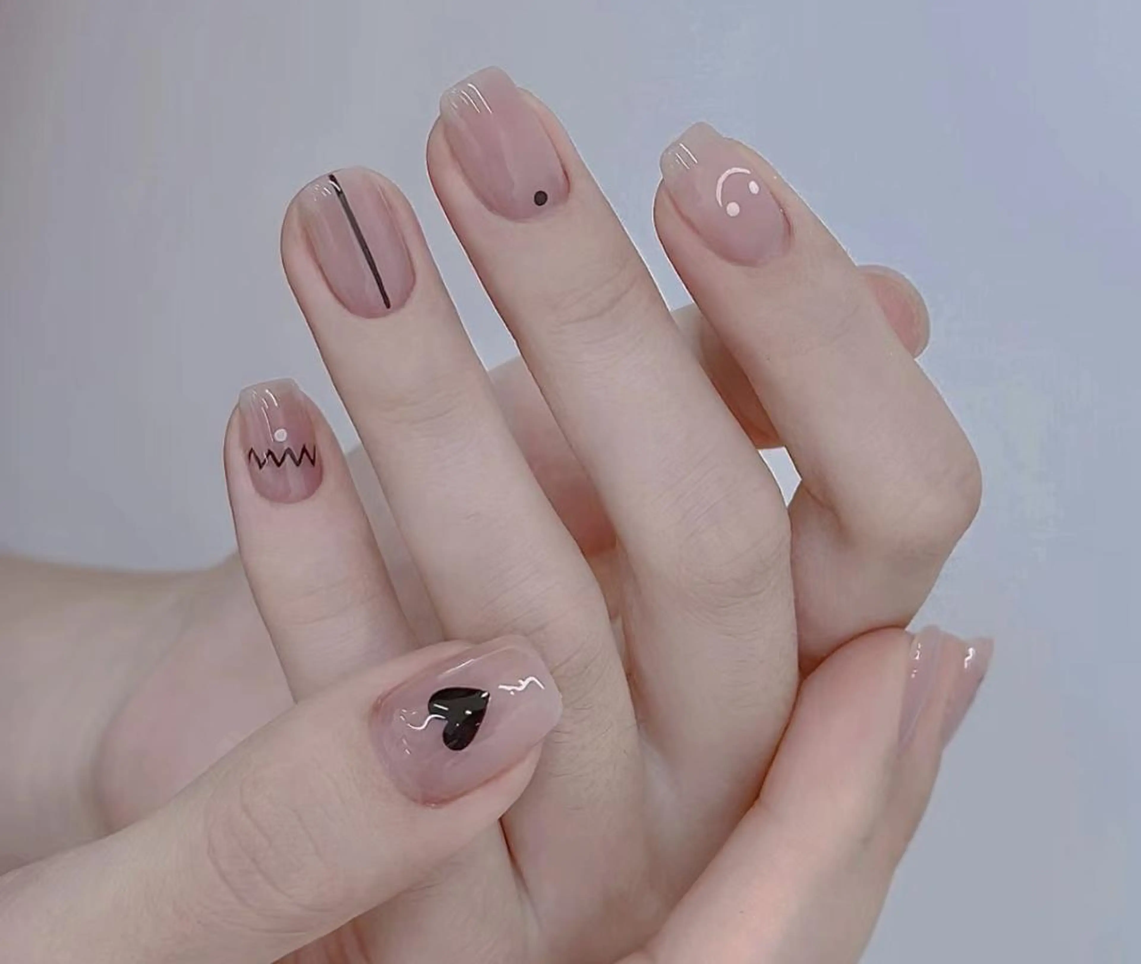 ネイル AB マツエクネイルサロンのネイルデザイン