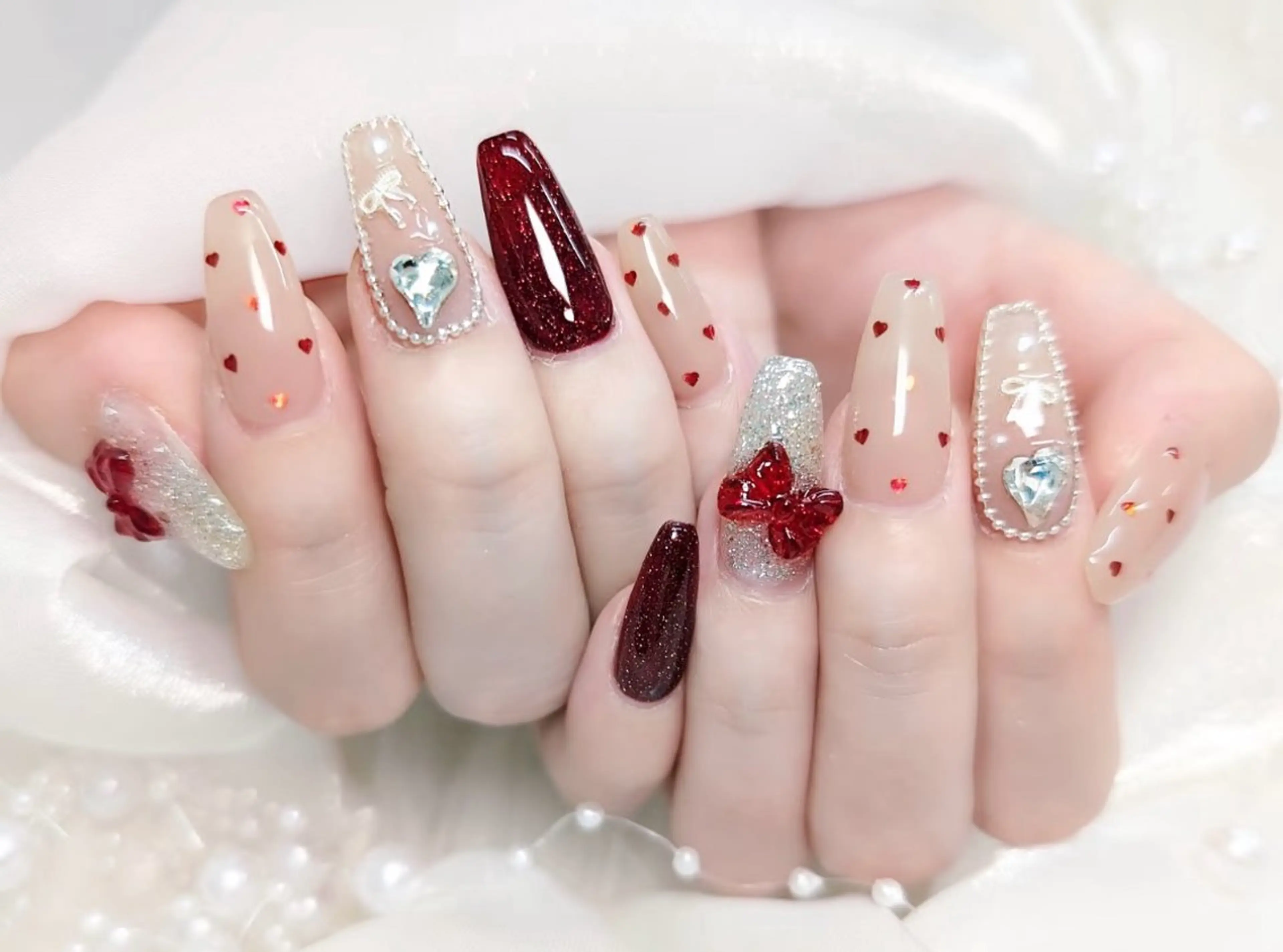 ネイル アートネイル べっ甲ネイル チークネイル 成人式 長さ出し ハンドネイル ハンドケア For you. Nail Salonのネイルデザイン