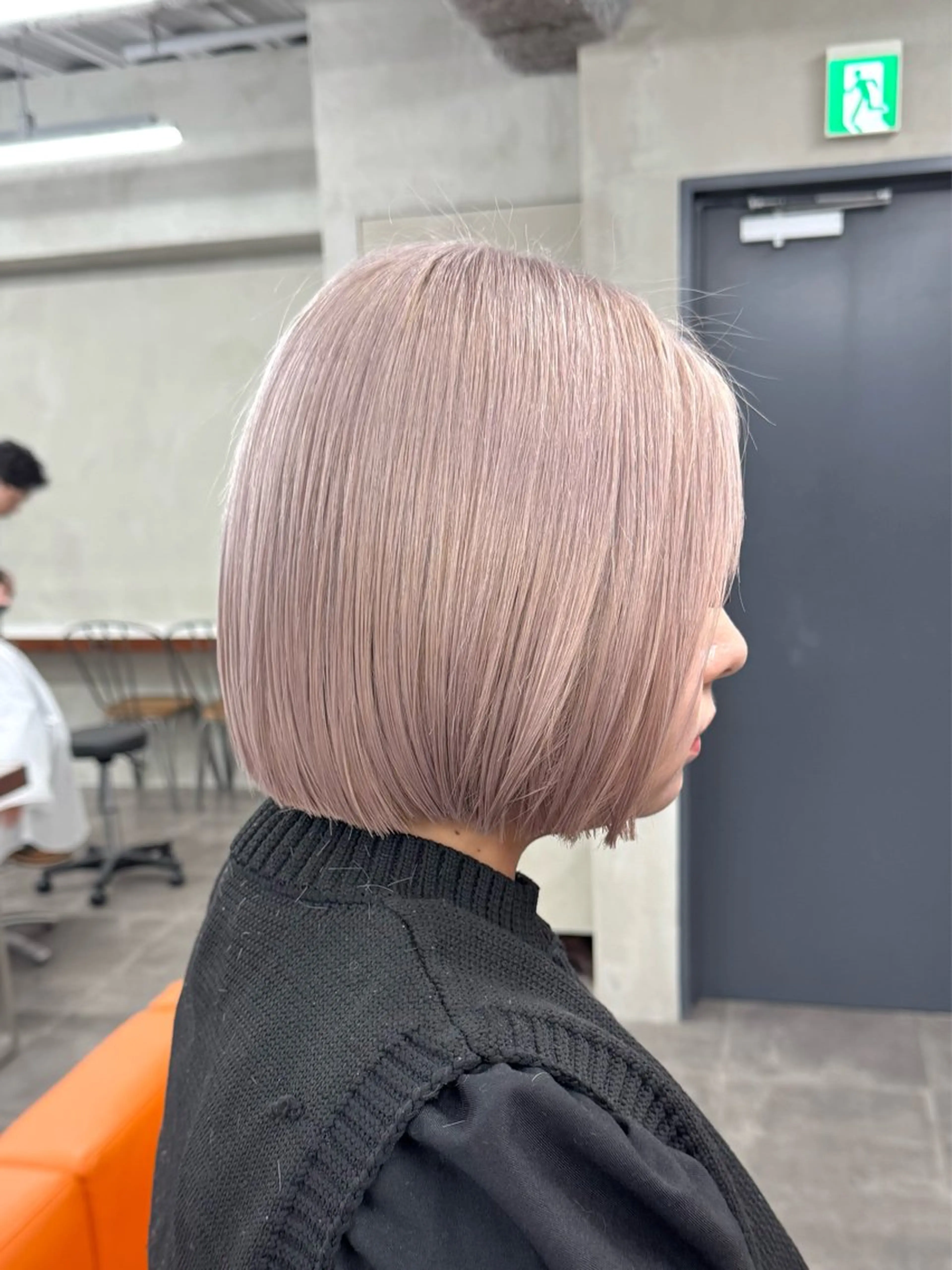 ショート カラー アッシュ ベージュカラー ブリーチ ケアブリーチ ダブルカラー ブリーチ　ハイトーン 特化🌈フジタハルキのヘアスタイル