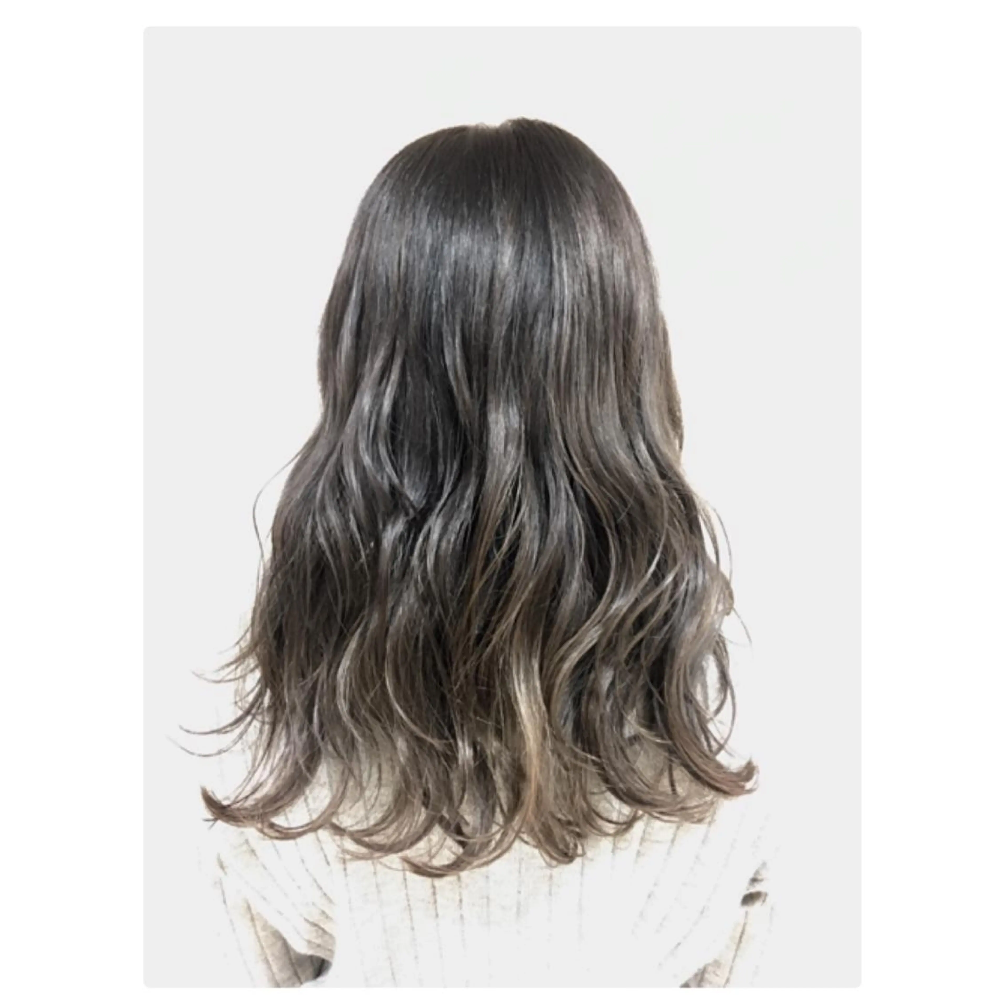 ロング カラー アッシュ グラデーションカラー 【Sweep】おじま のぞみのヘアスタイル