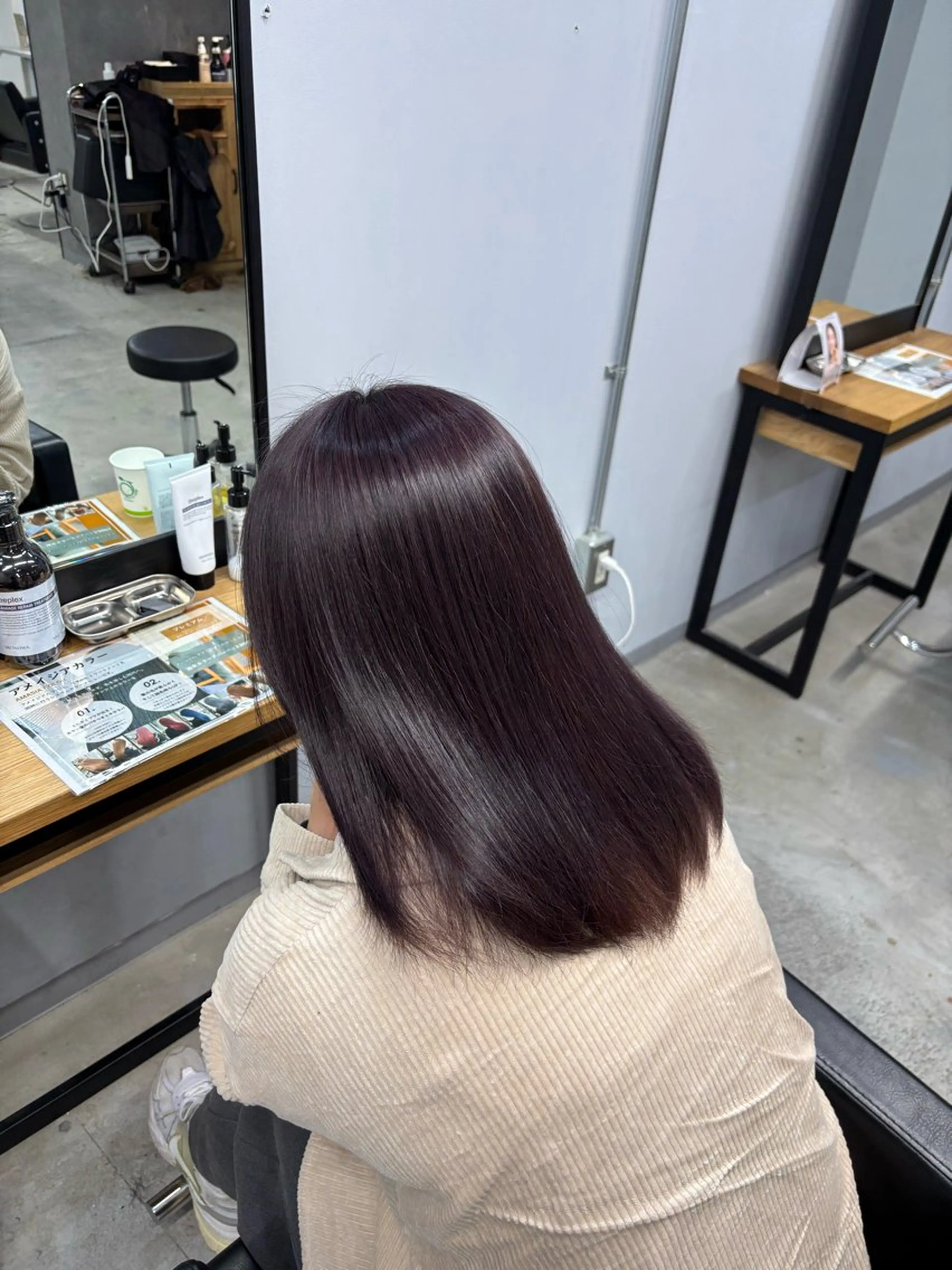 ミディアム カラー パープルカラー ヘアカラー 優作 香椎カラー縮毛矯正のヘアスタイル