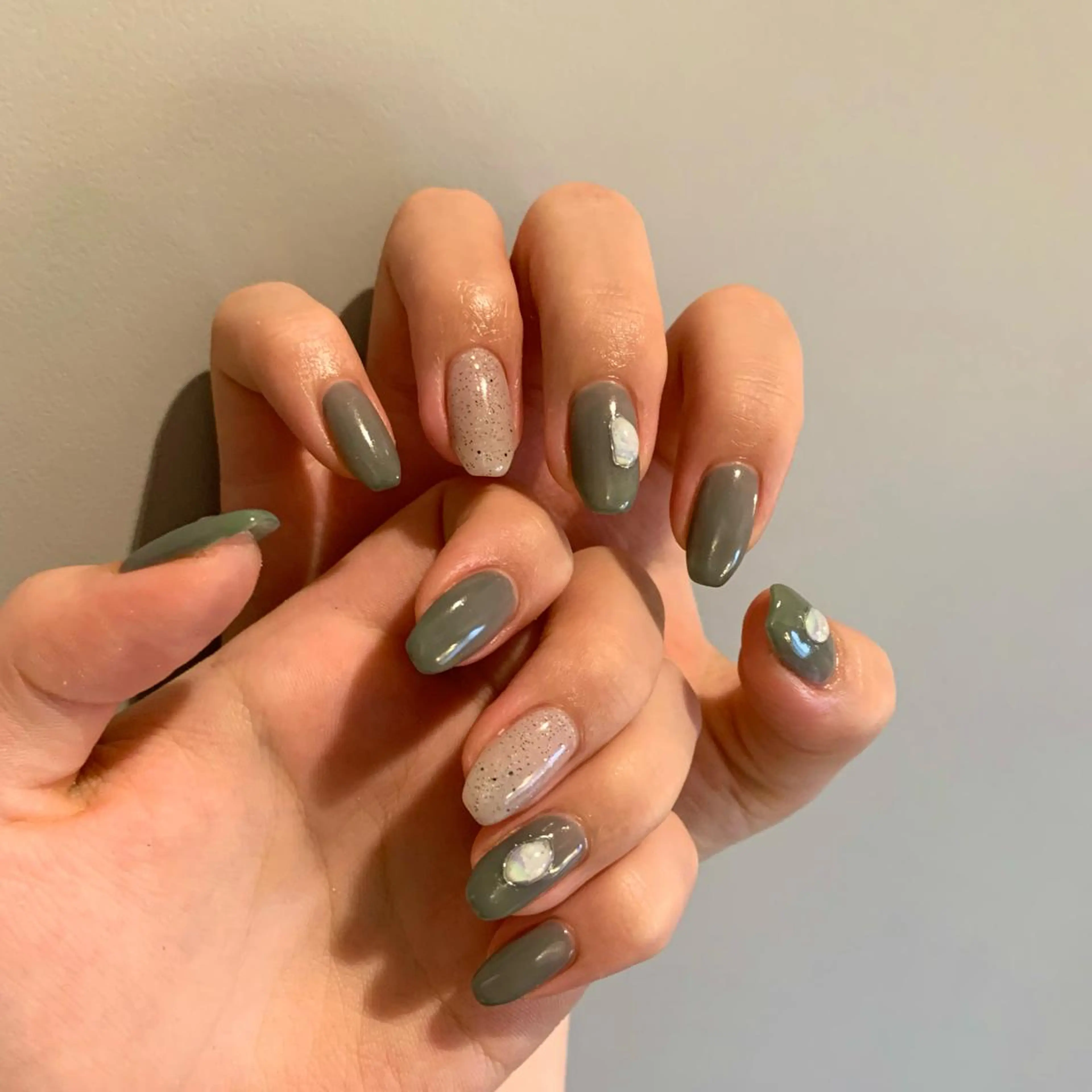 ネイル ハンドネイル ウシク ミユキのネイルデザイン