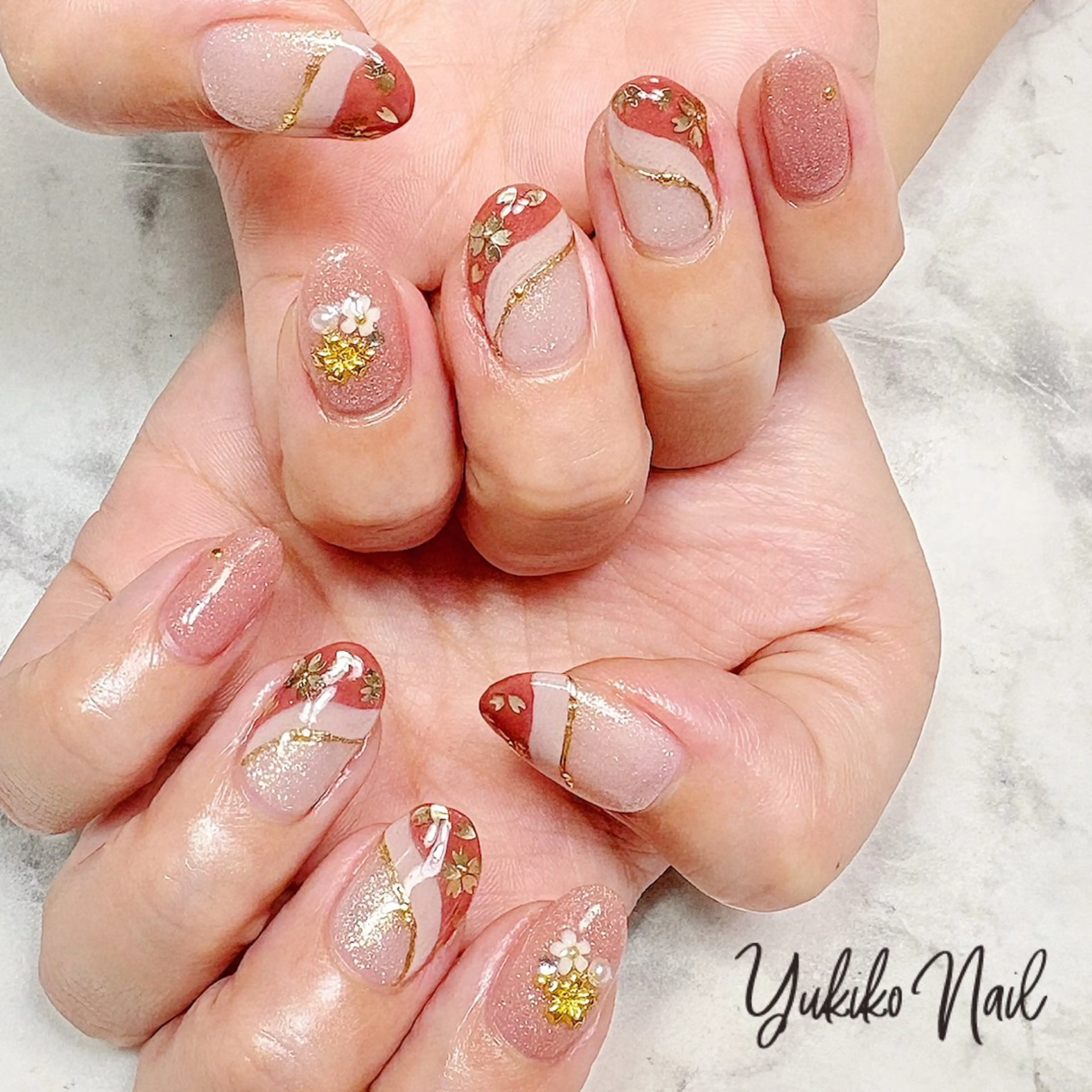 ネイル 桜ネイル フレンチネイル 春ネイル ハンドネイル ユキコ ネイルのネイルデザイン