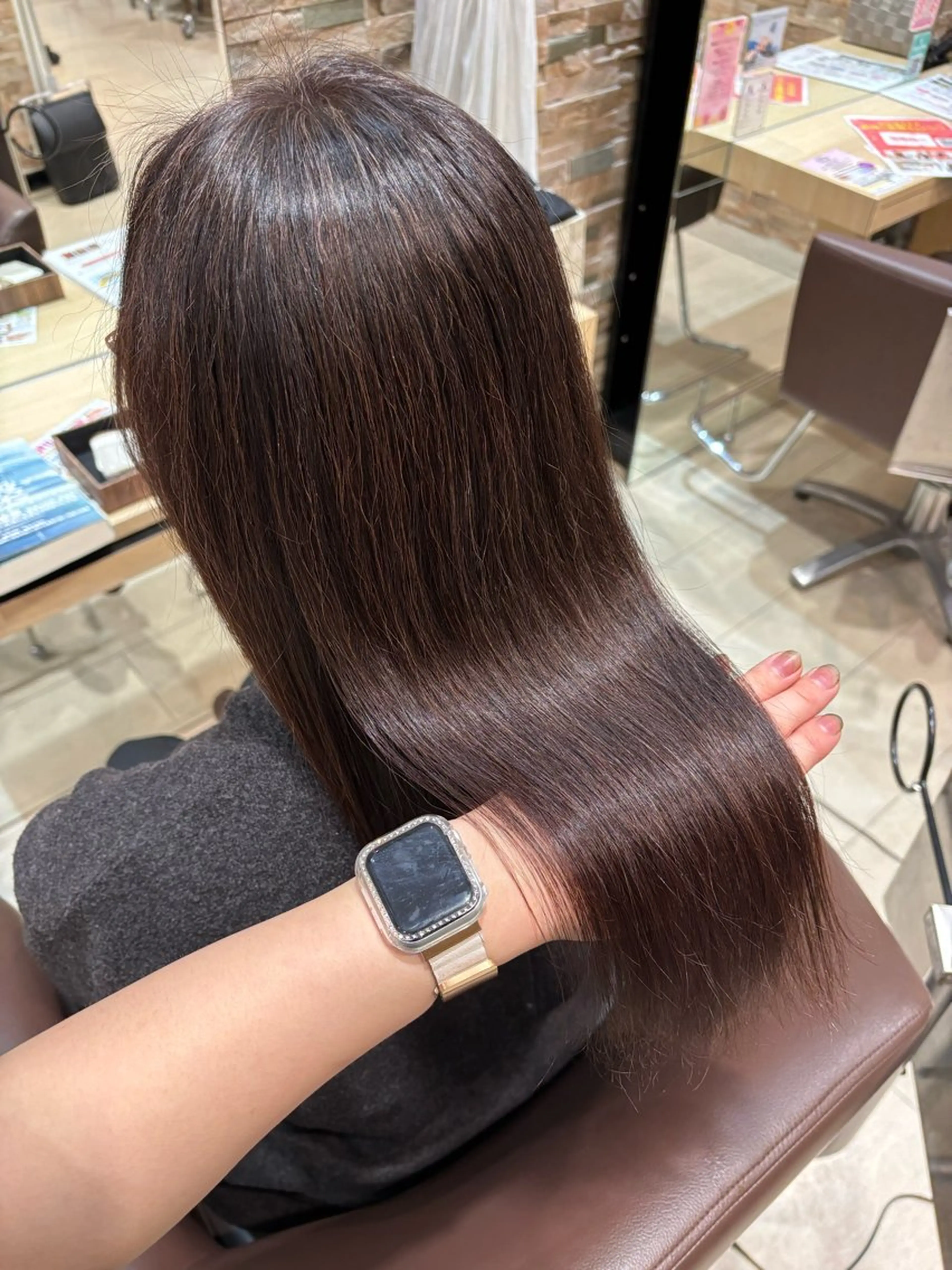 ロング カラー 清家 遥香のヘアスタイル