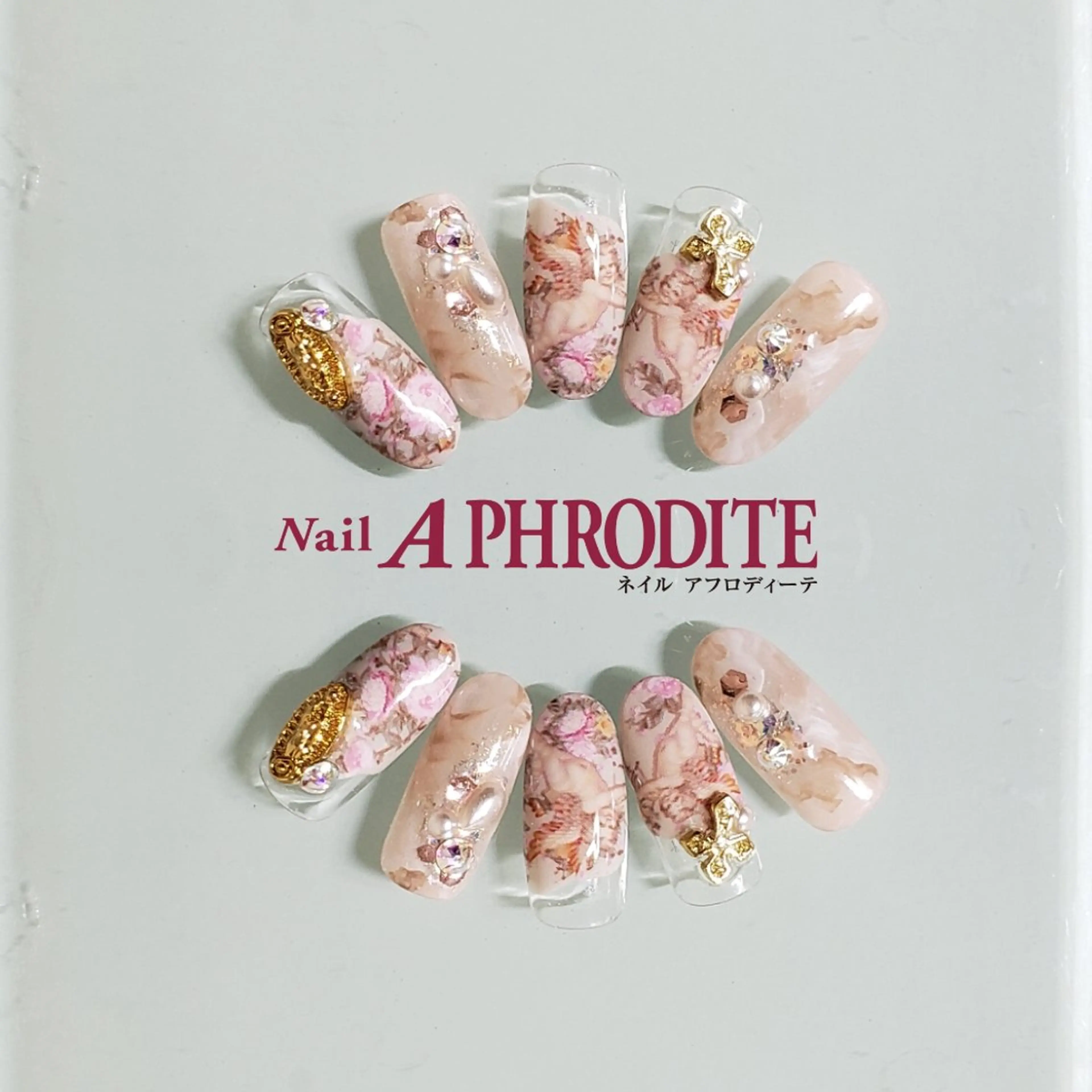 ネイル ジェルネイル ニュアンスネイル スカルプネイル ソフトジェル ネイルチップ ハンドネイル Nail  Aphroditeのネイルデザイン