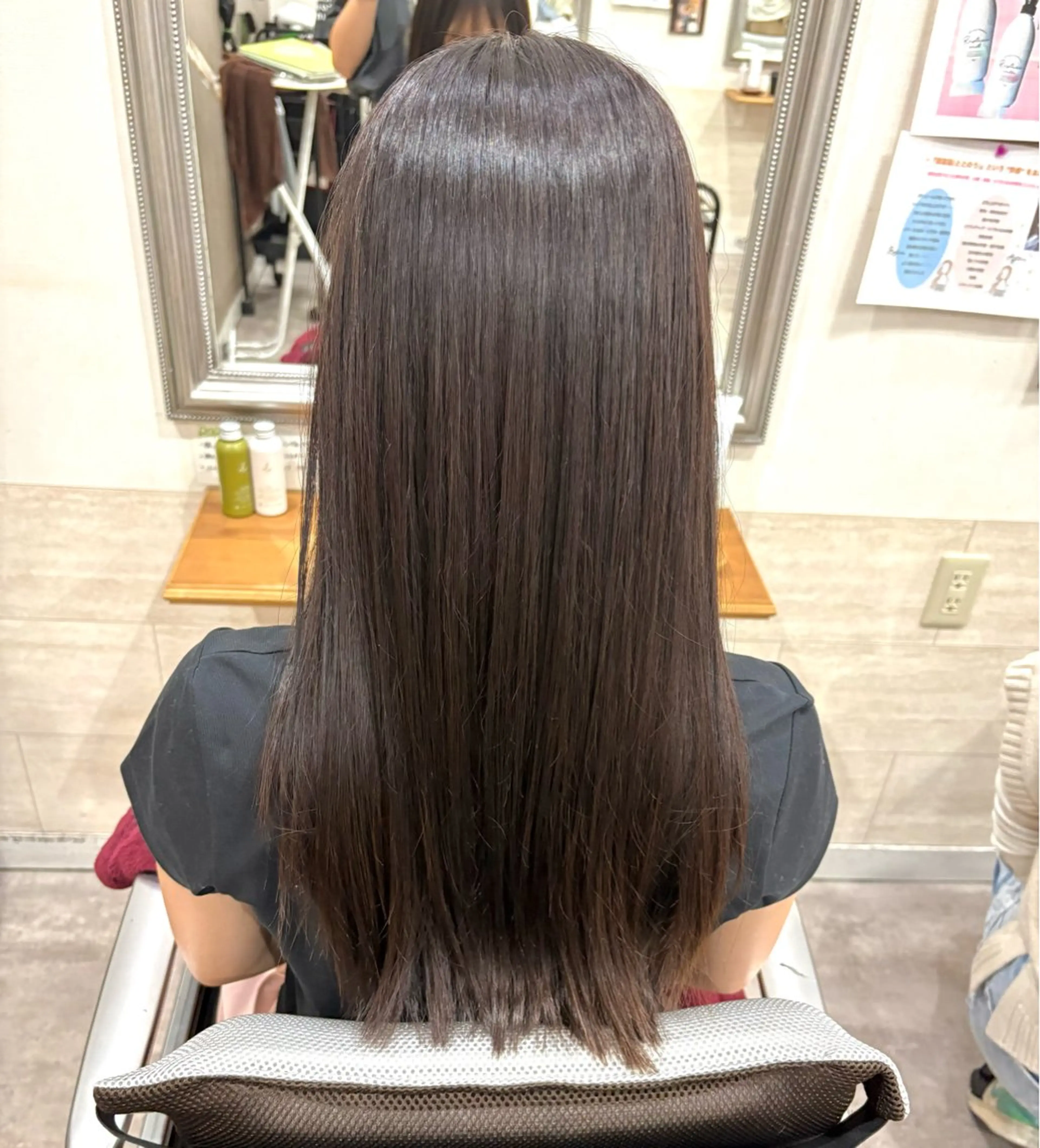ロング カラー ヘアカラー 堀川 希歩のヘアスタイル