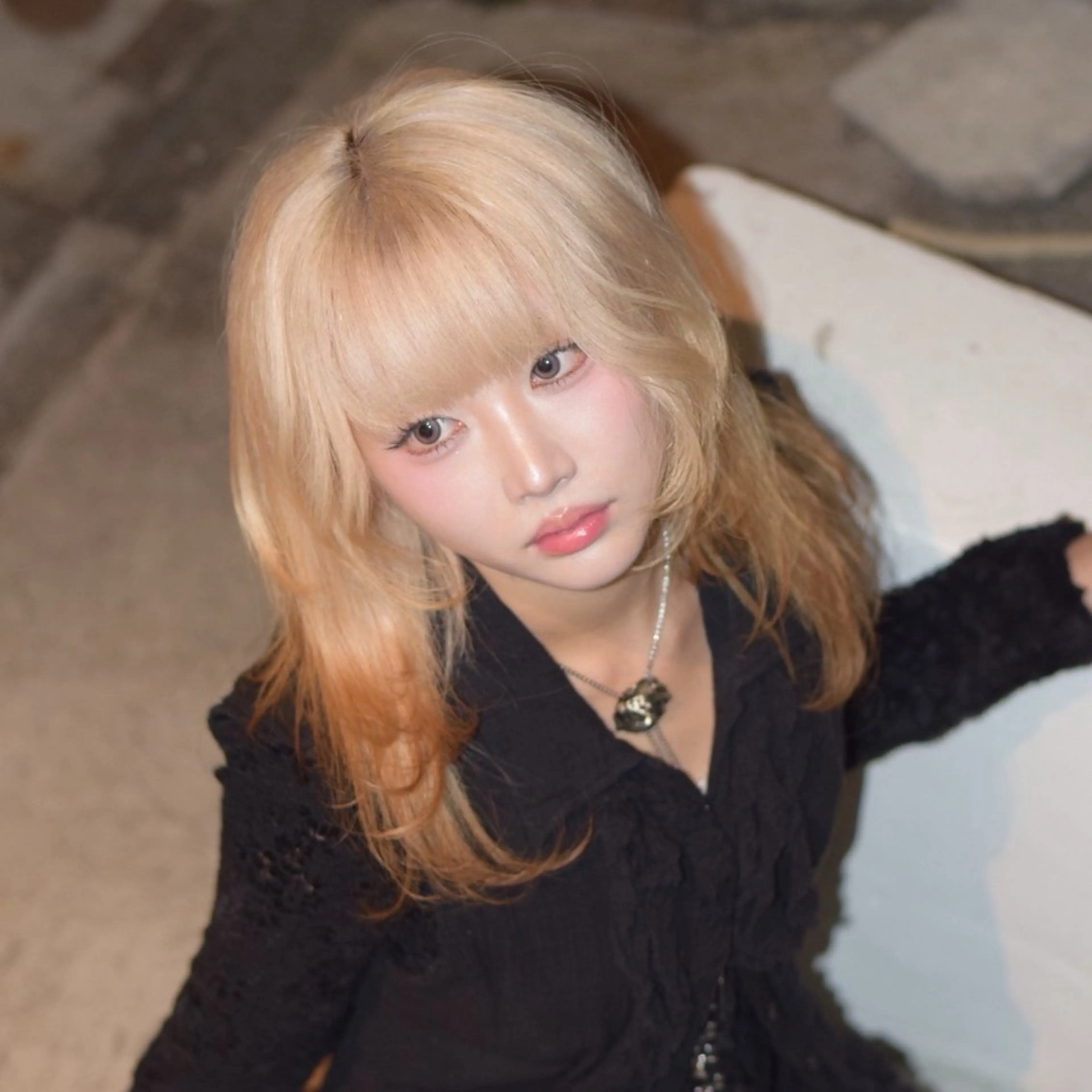 セミロング カラー ブリーチ ブロンド ホワイトブロンド ヘアカラー ホワイトブロンド RIKUTOのヘアスタイル