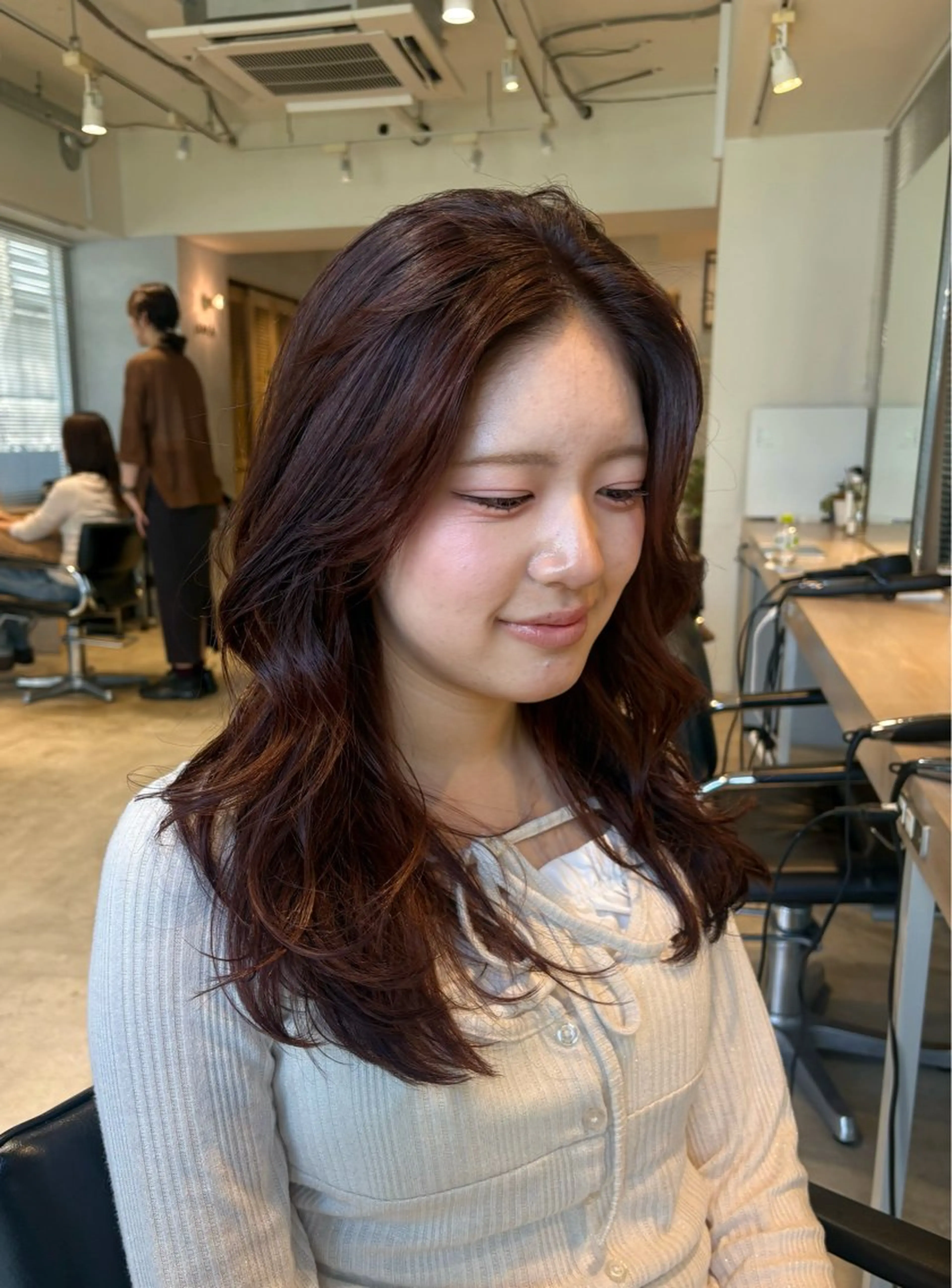 カラー カット ヘアカラー 暖色カラー 奥村陽花のヘアスタイル