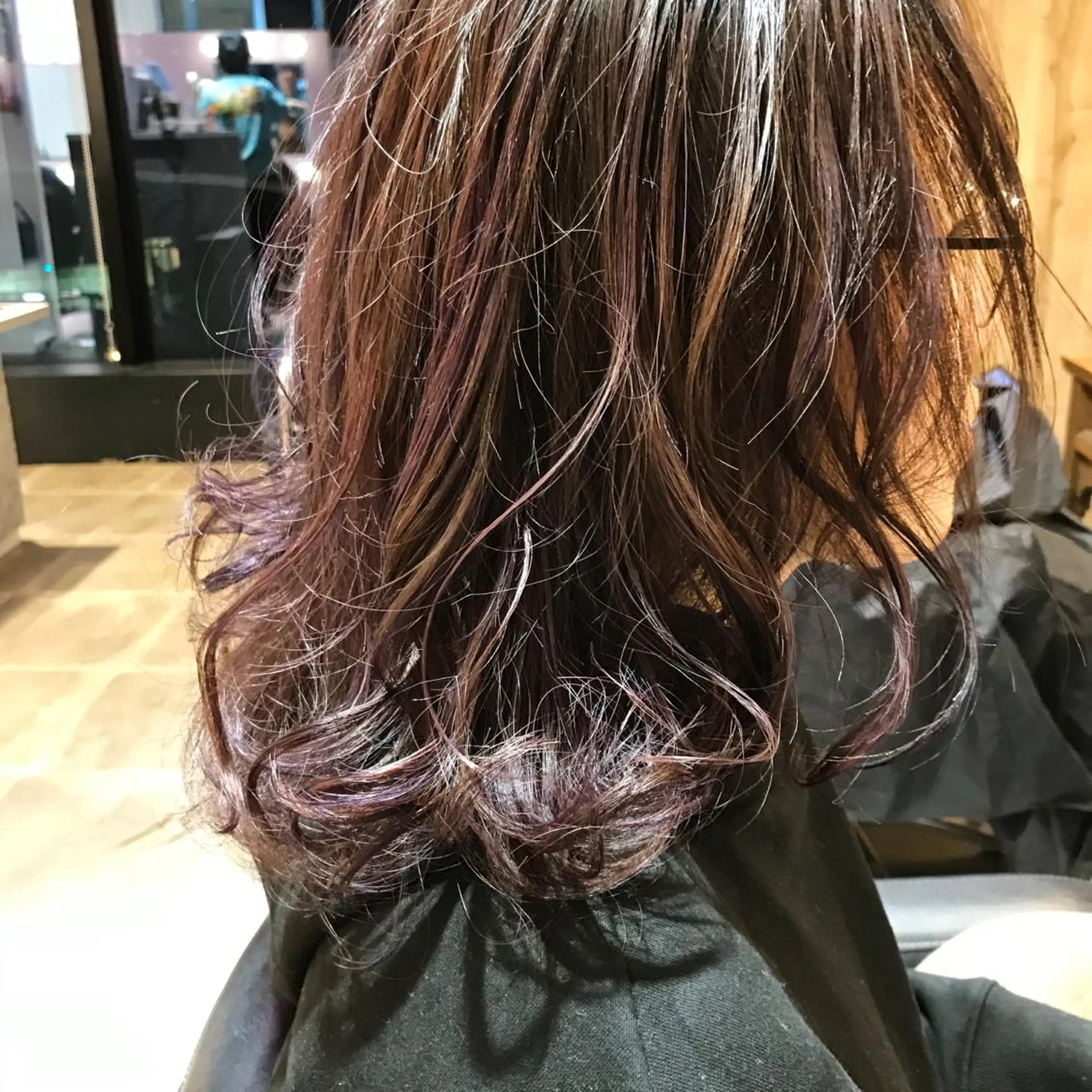 ミディアム ハイライト 所渉/韓国レイヤー /ウルフカットのヘアスタイル