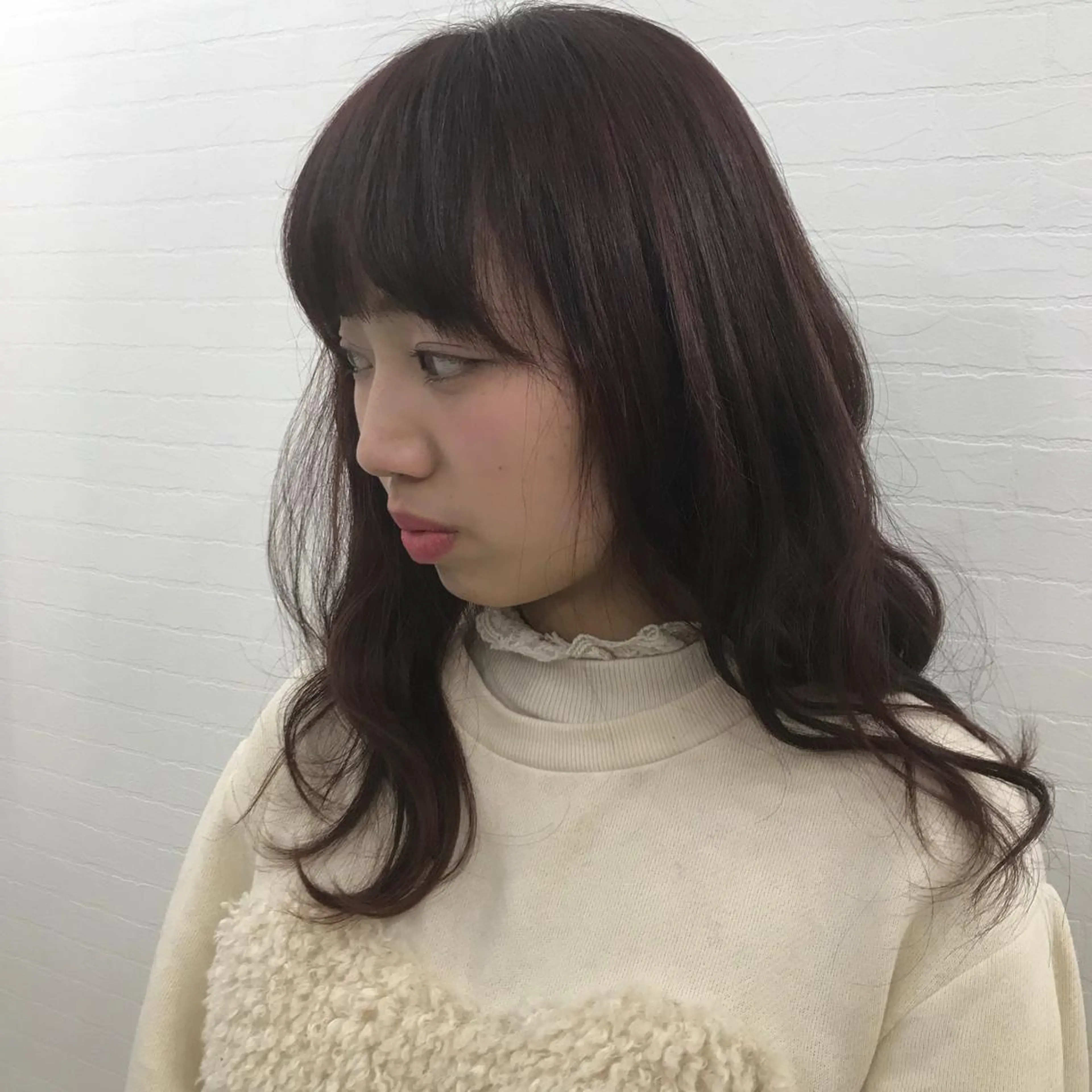 ロング カラー オリーブ/アッシュ やわらか透明感カラーのヘアスタイル