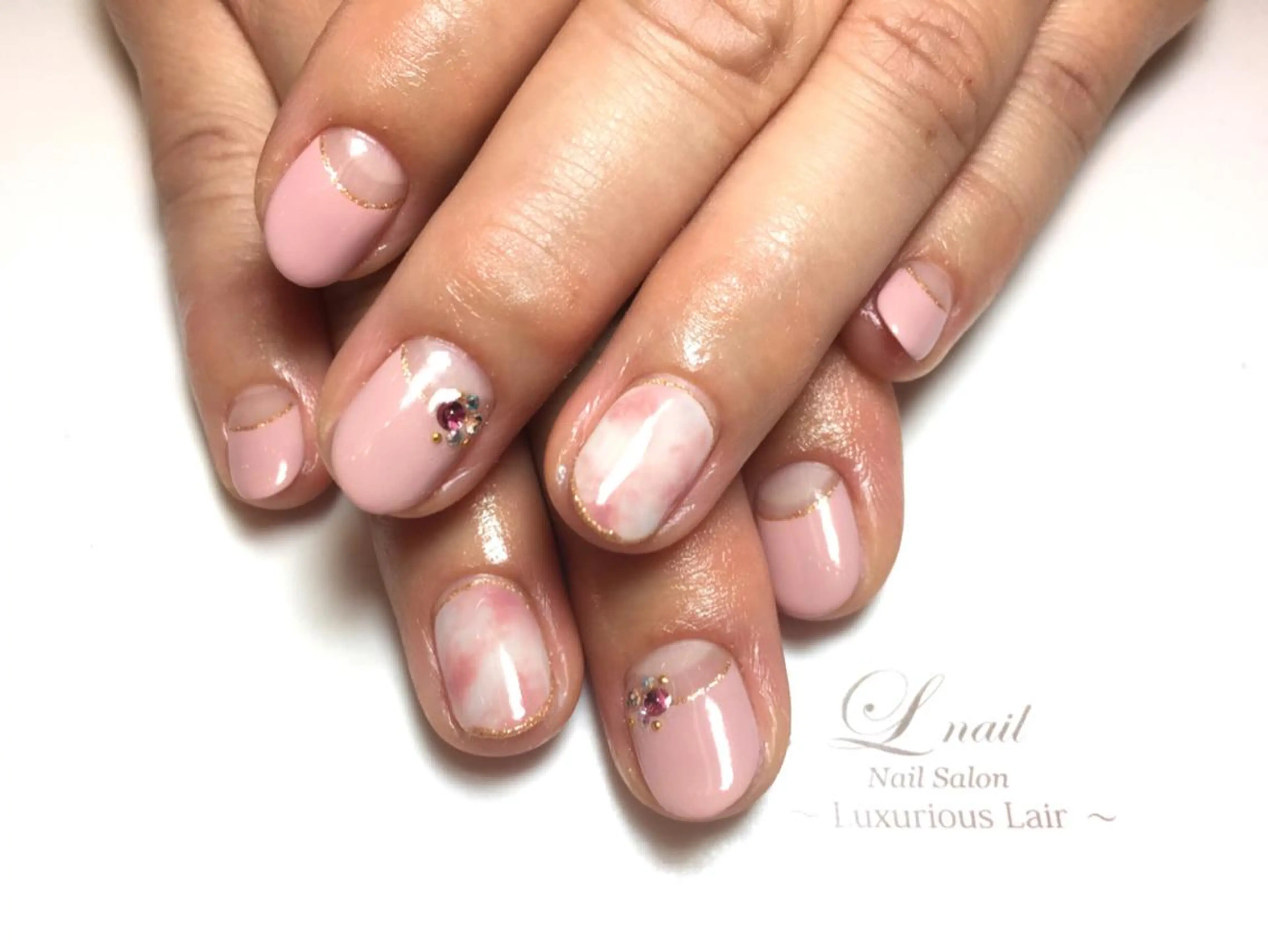 ネイル Li'leaNail AINAのネイルデザイン