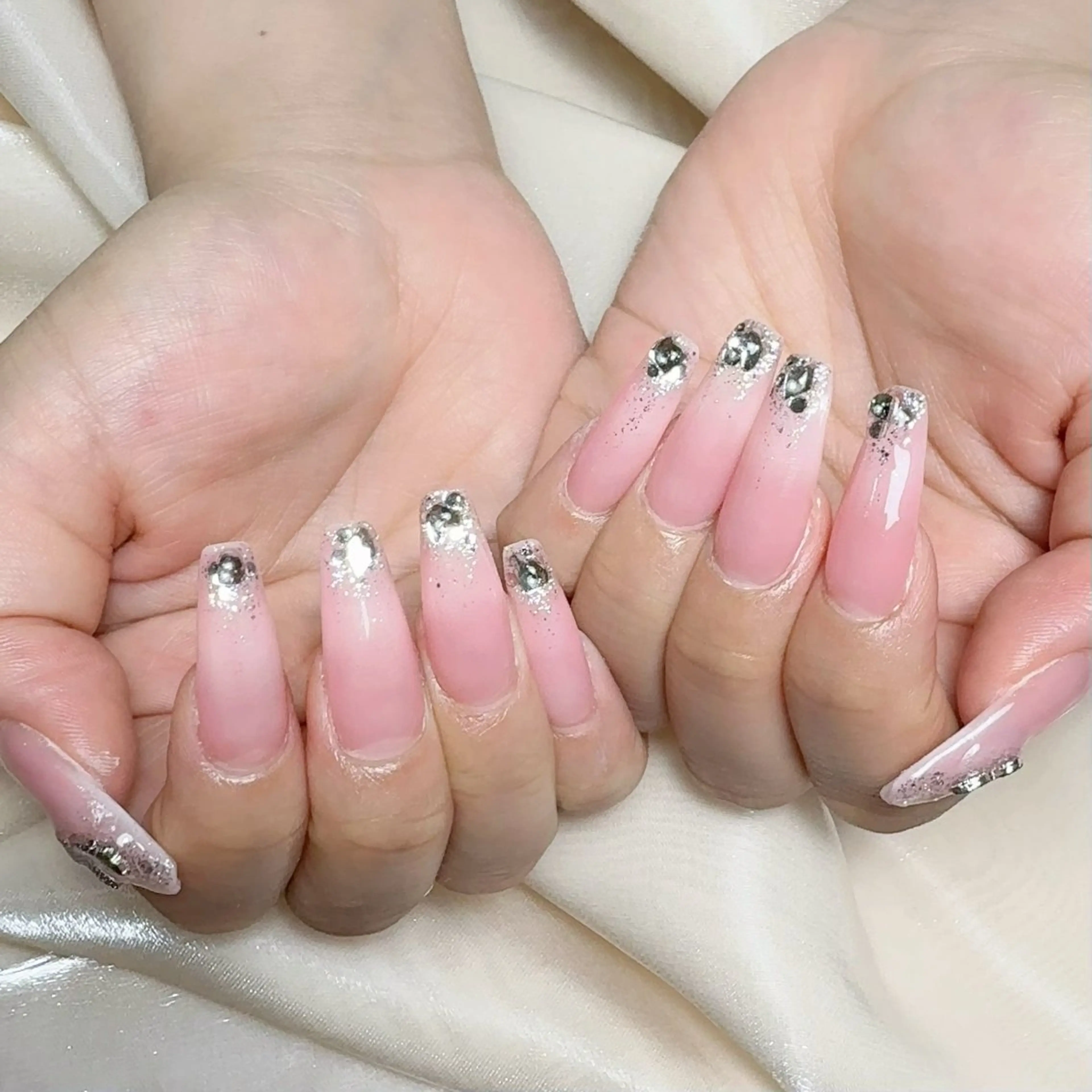 メンズ ネイル メンズ韓国風 アートネイル オーロラネイル ガーリー キラキラネイル ハンドネイル Nail salon 木にいるのネイルデザイン
