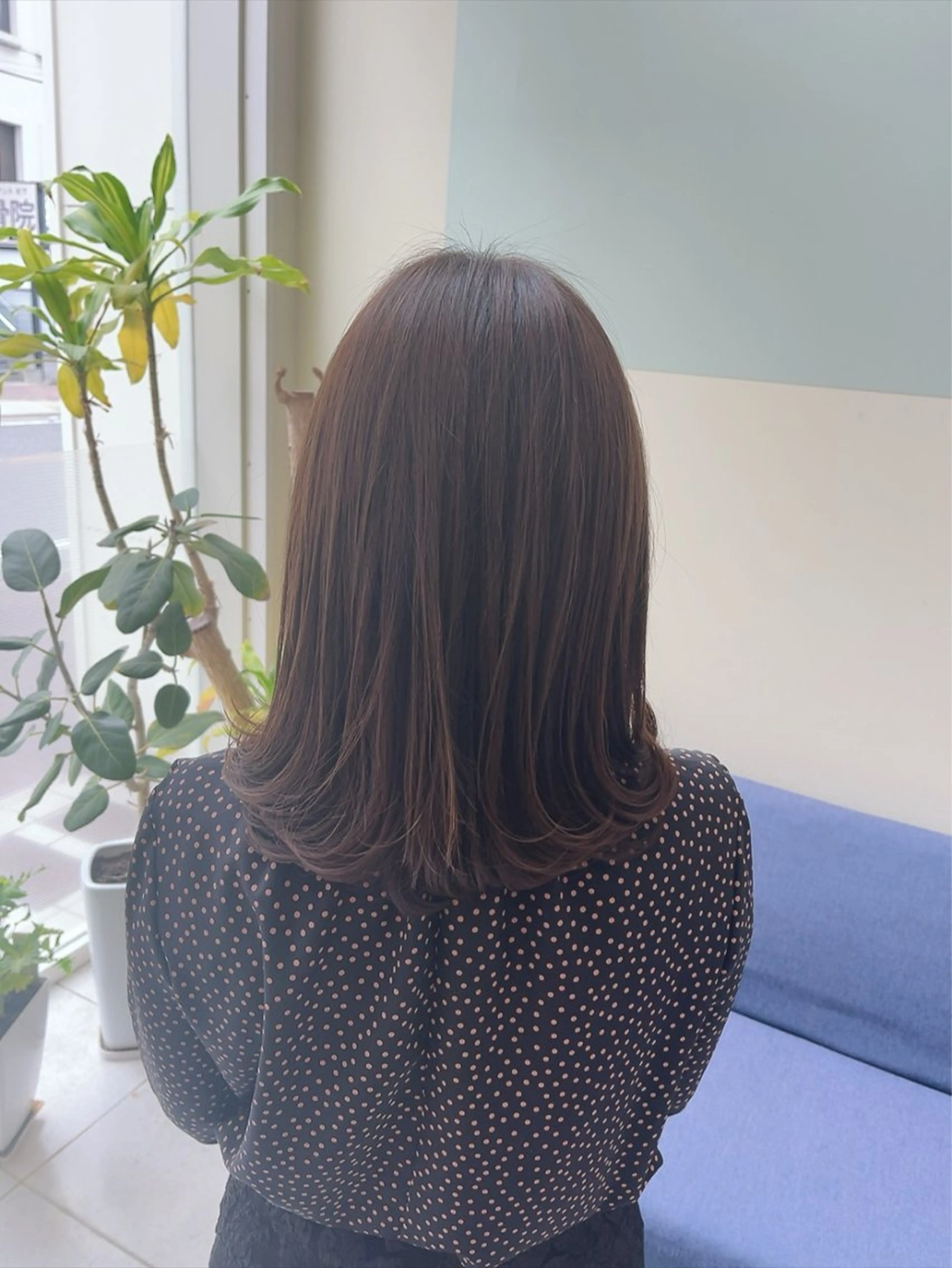 ミディアム カラー アッシュ ベージュカラー カット ヘアカラー トリートメント mateca・hair所属・林 真之介のヘアスタイル