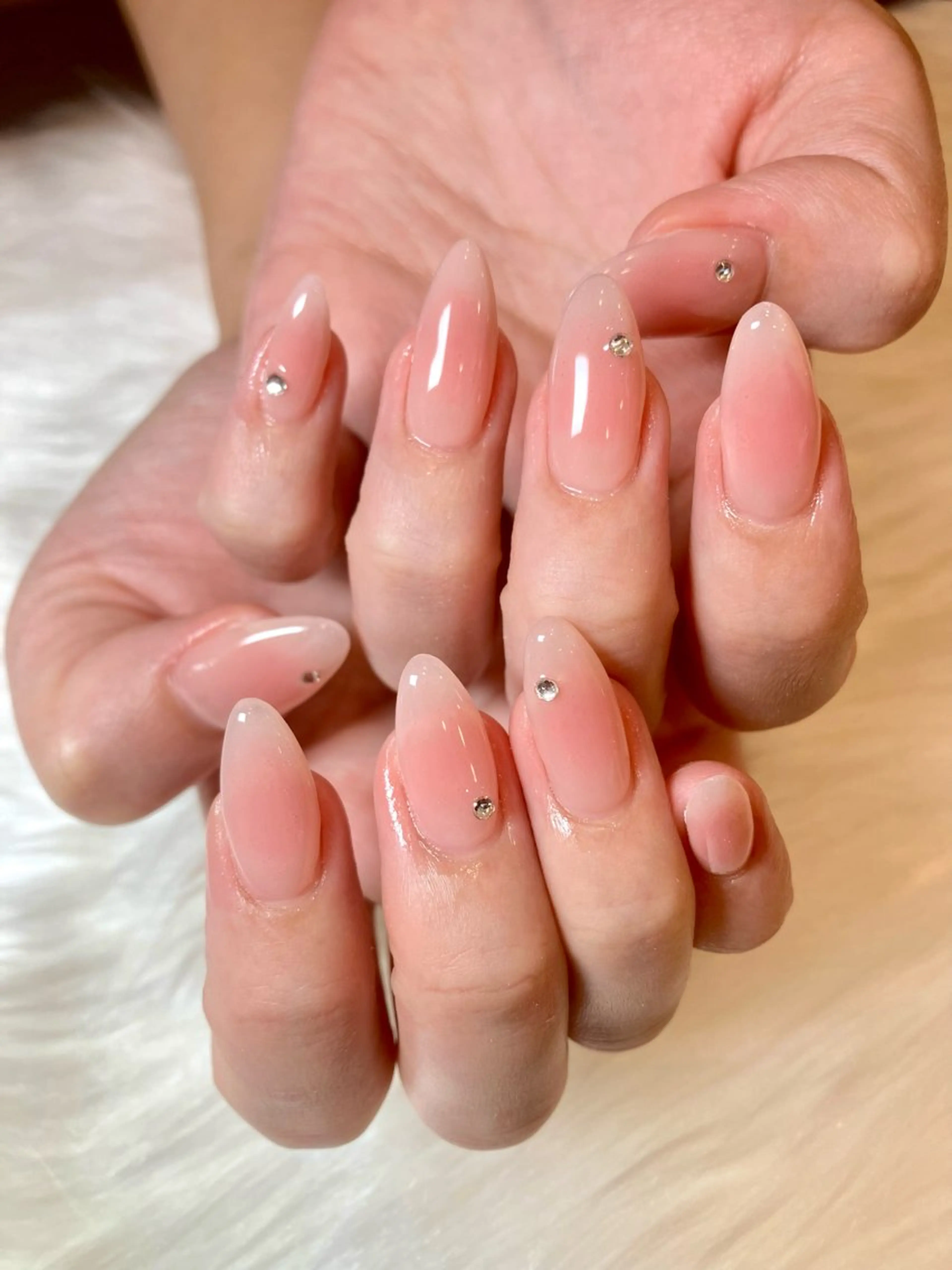 ミディアム Tiny Bliss 🐈‍⬛のネイルデザイン