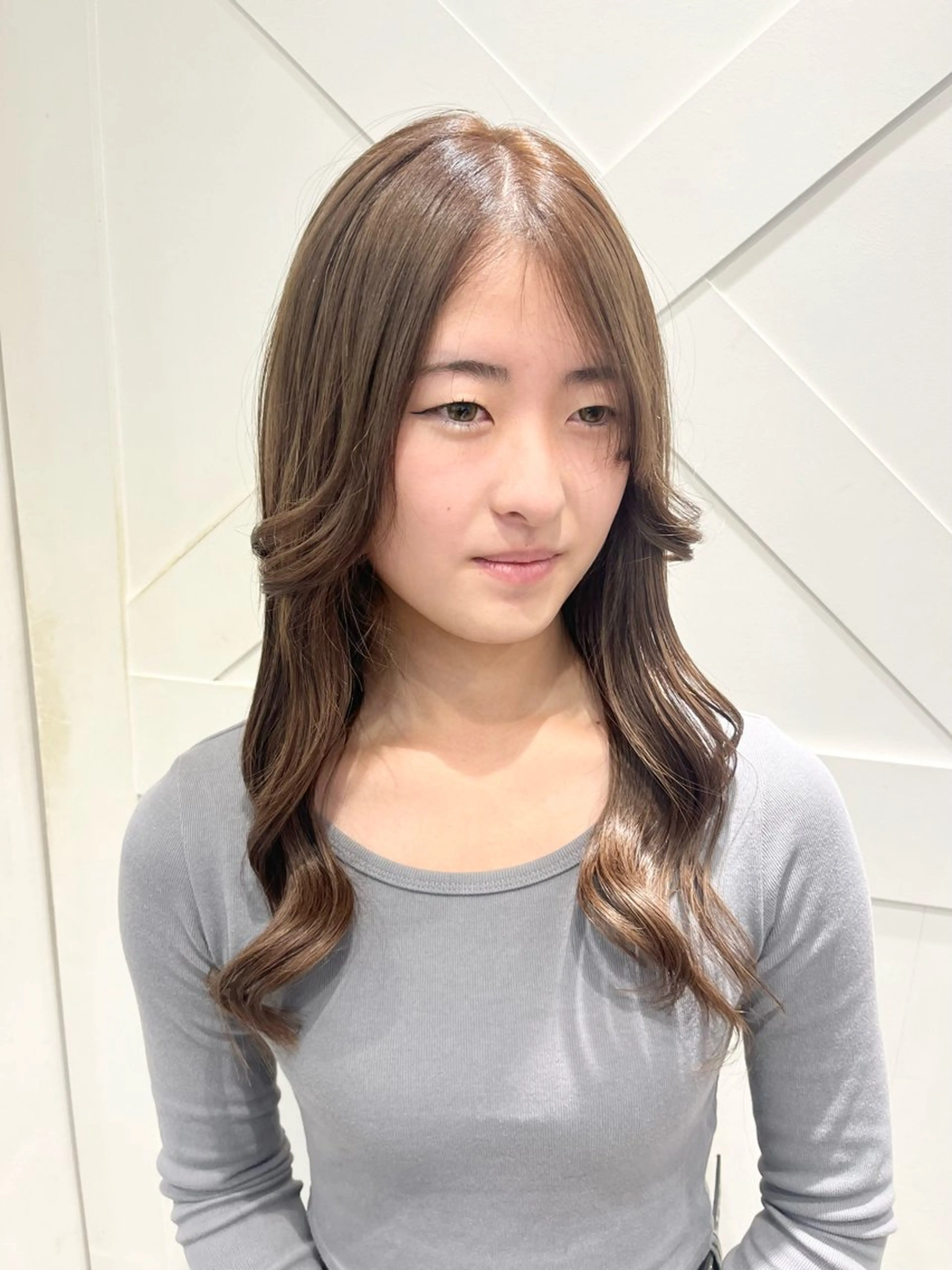 エクステ ハイトーンカラー シールエクステのヘアスタイル