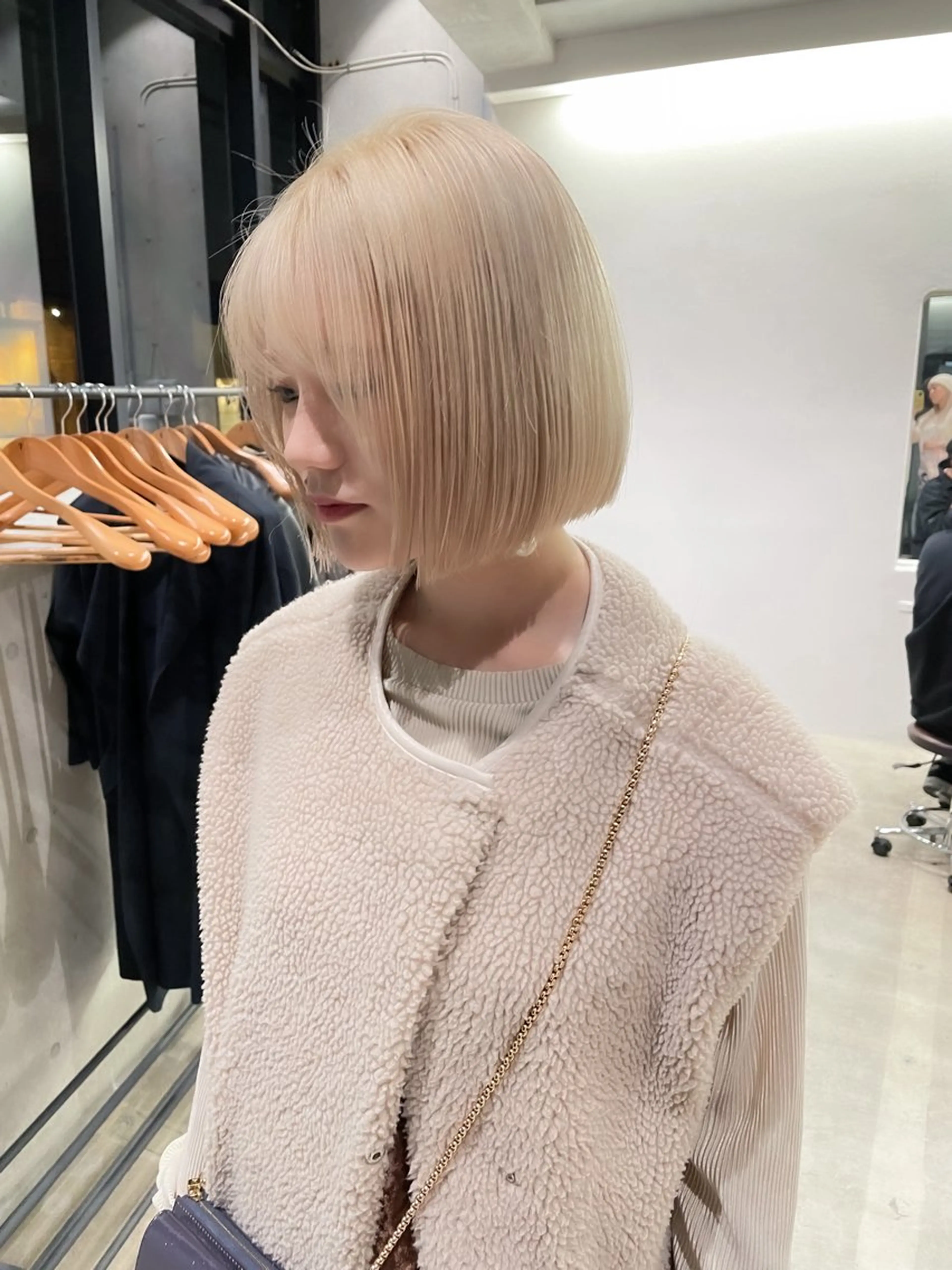 ショート カラー ヘアアレンジ ミニボブ/ブリーチ 🌈MISATOのヘアスタイル