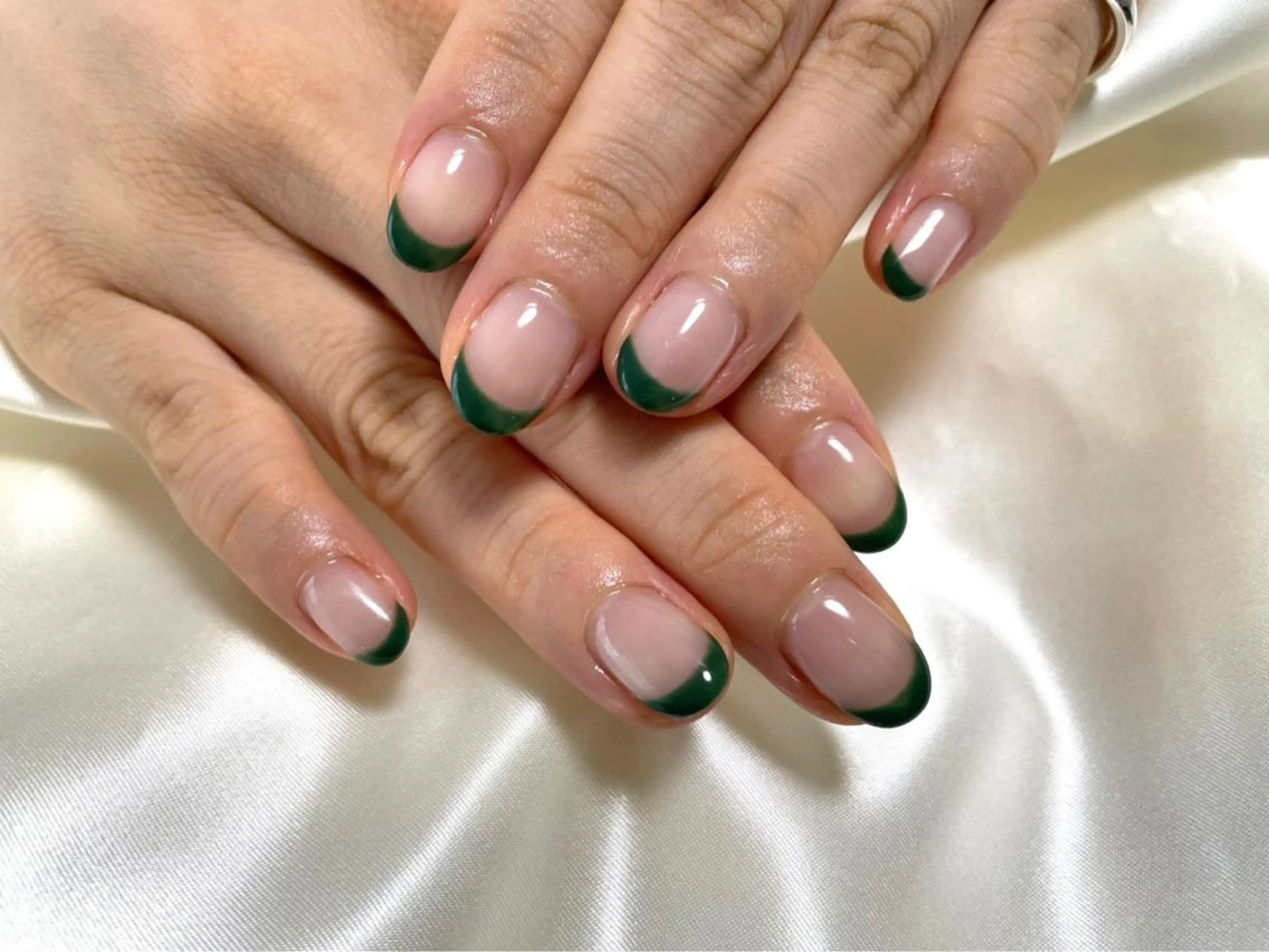 ネイル フレンチネイル mogunail &blowのネイルデザイン