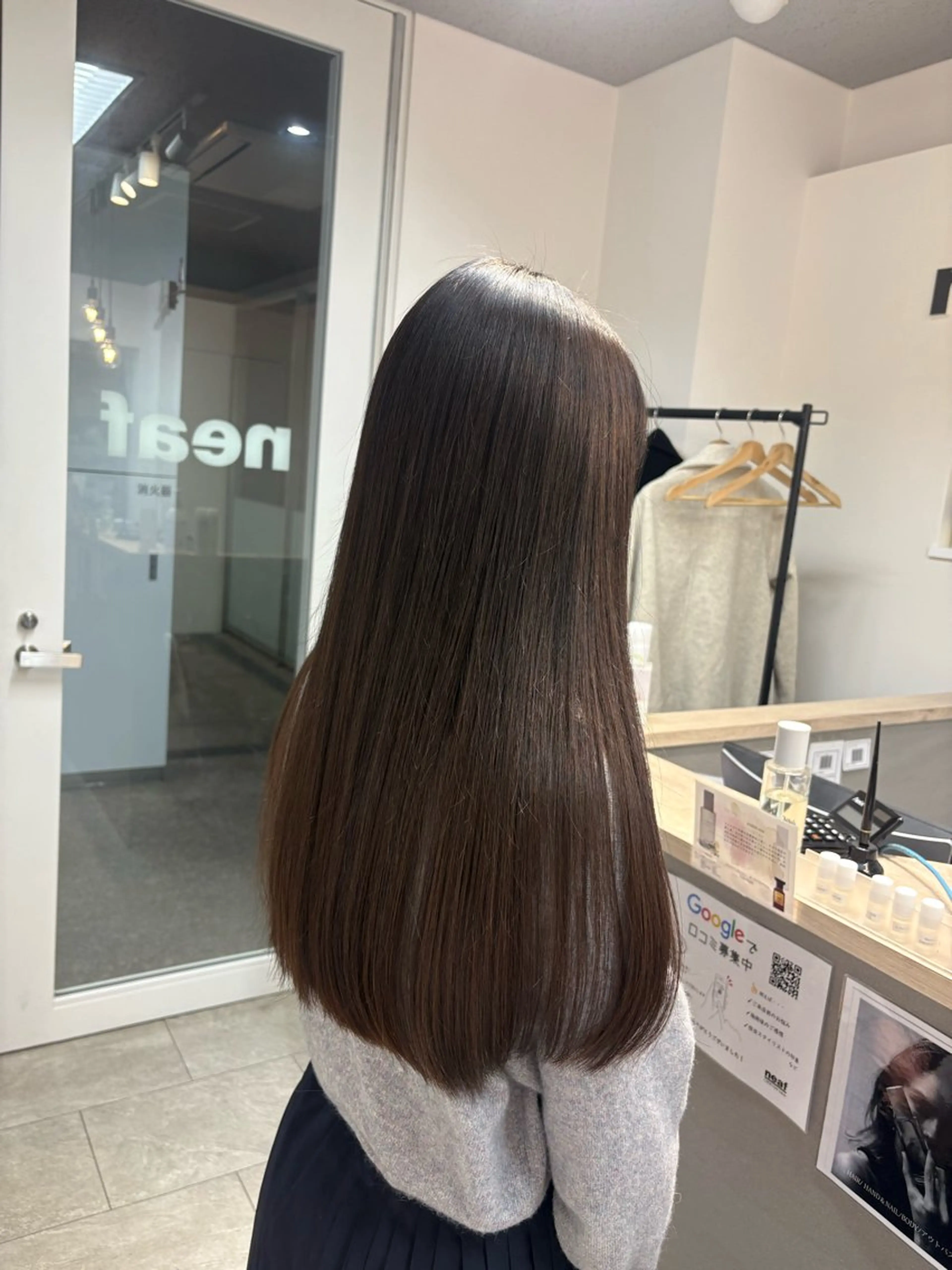 ロング 縮毛矯正 六本木🫧マツエク 望月彩音のヘアスタイル