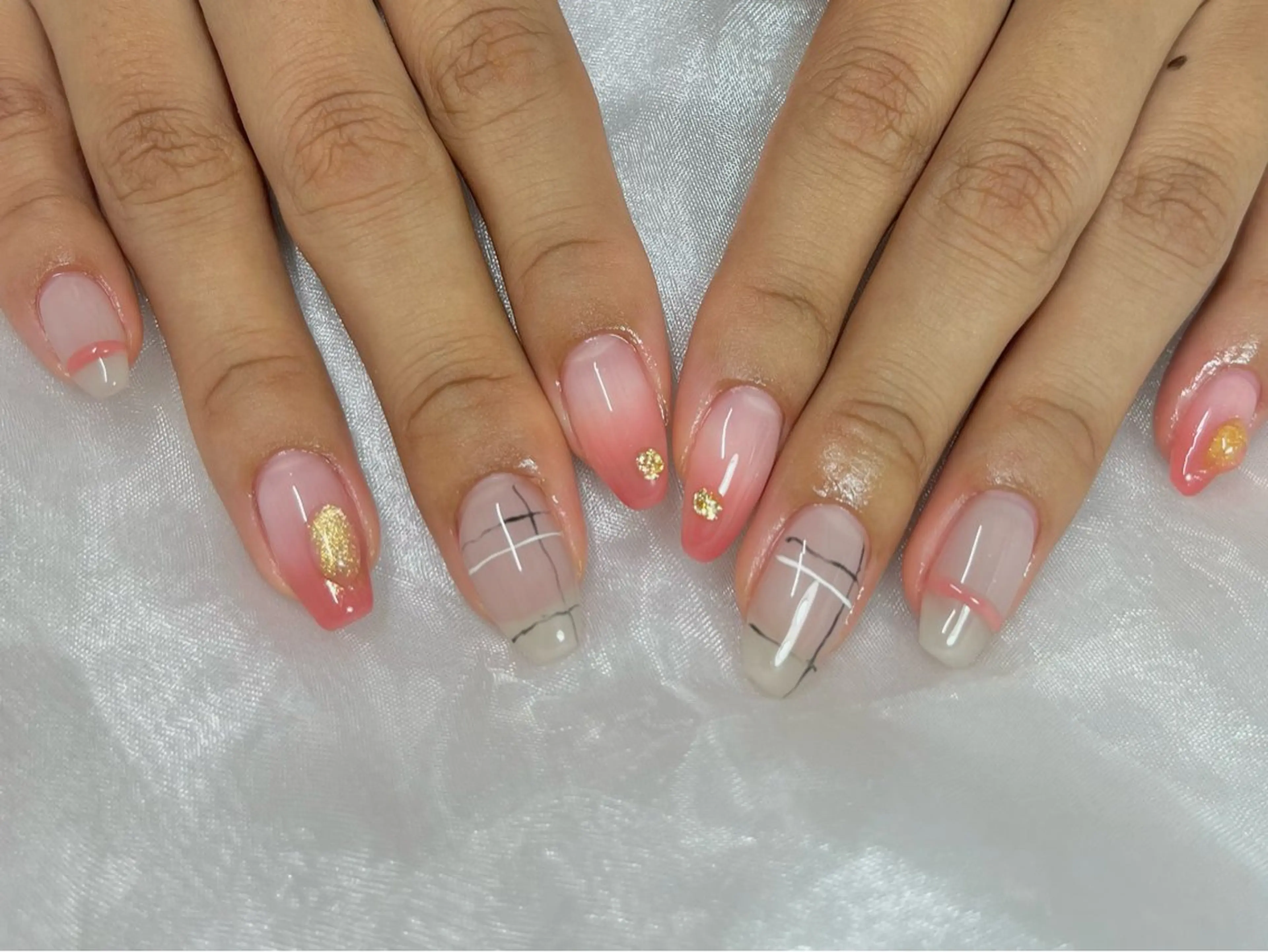 ネイル Queen nail所属・QUEENＮA IＬ JR寺田町1分のネイルデザイン