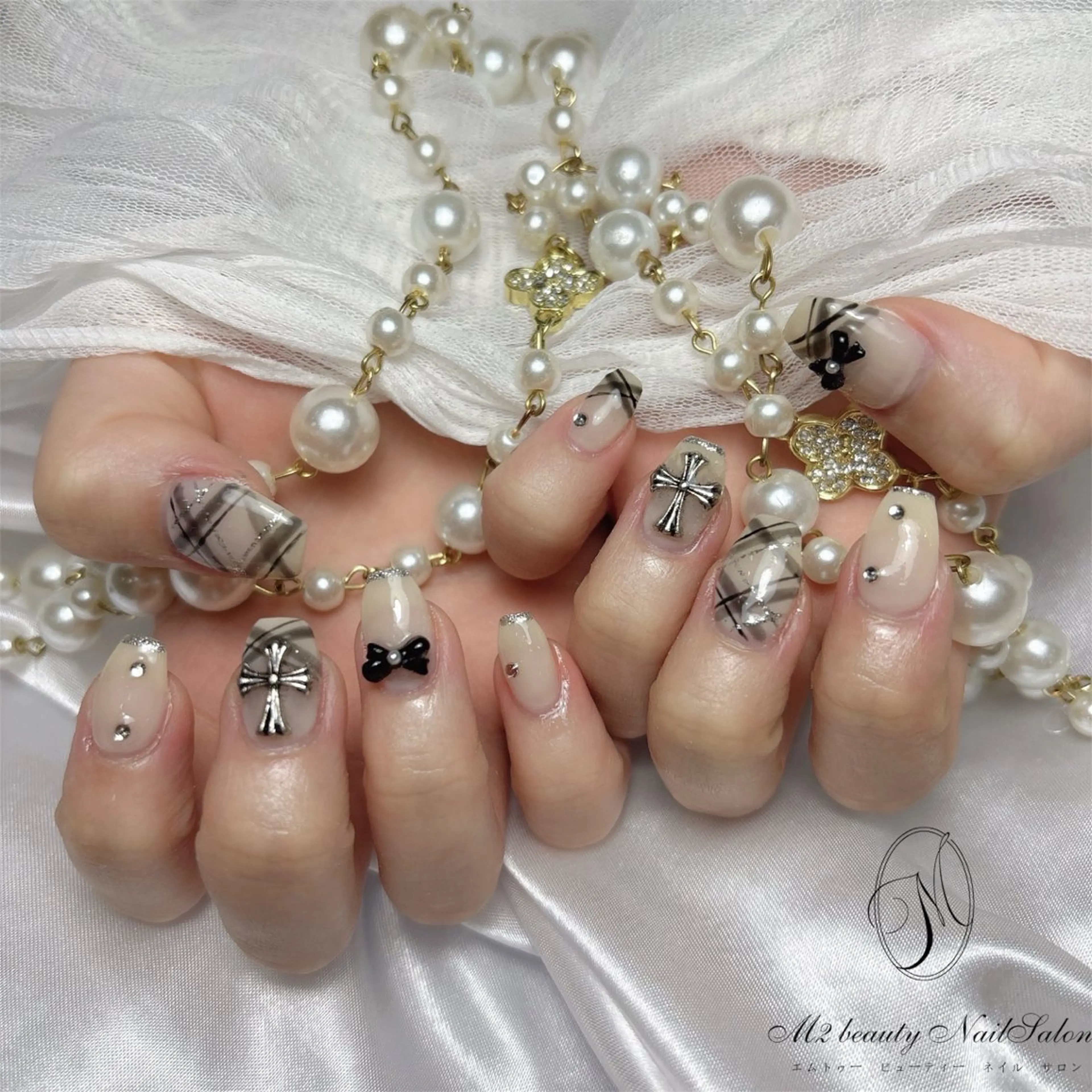 ネイル ハンドネイル M2 BEAUTY Rionのネイルデザイン