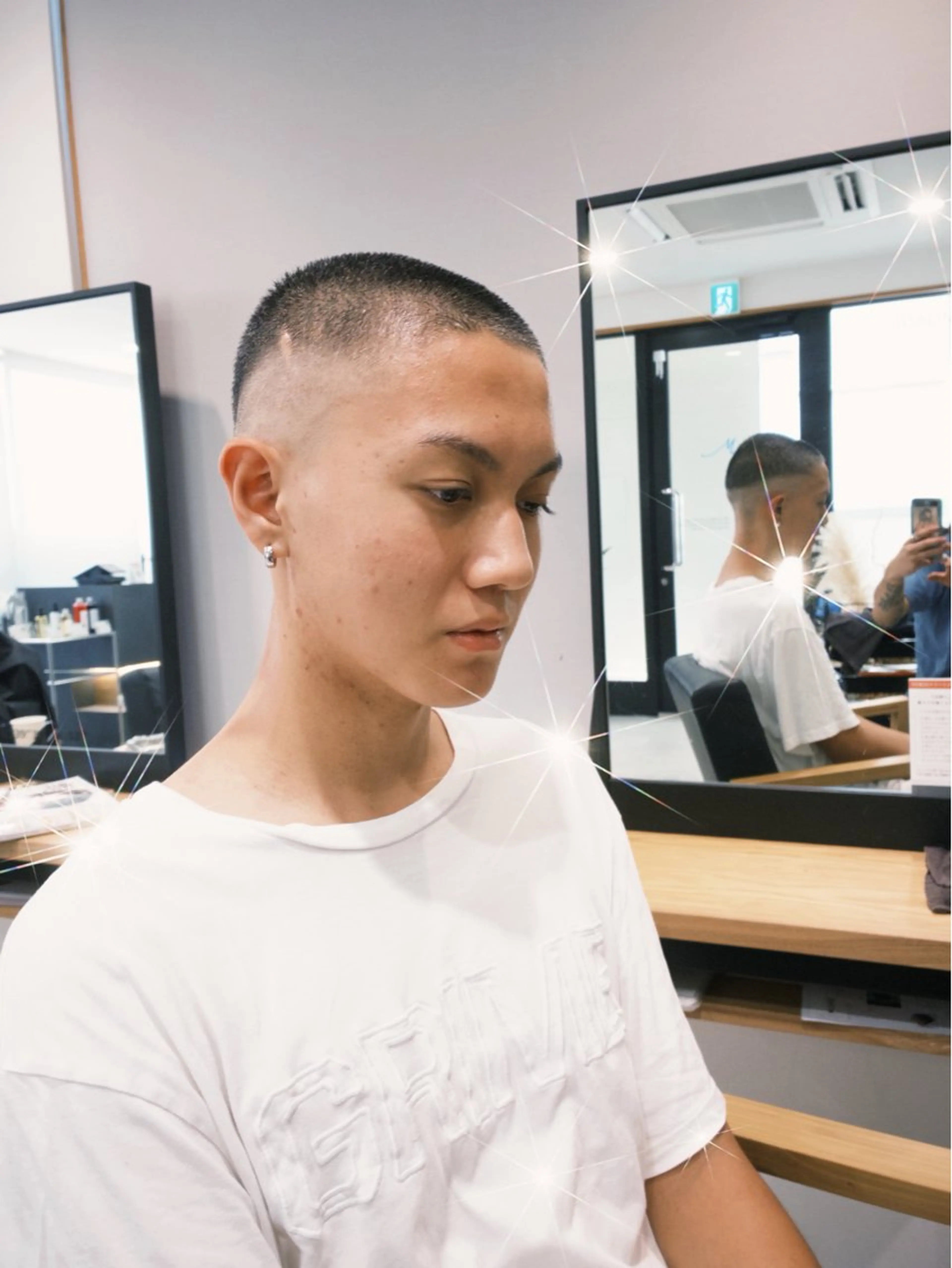 ショート メンズ フェードカット スキンフェード バズカット FJ Kaminokeのヘアスタイル