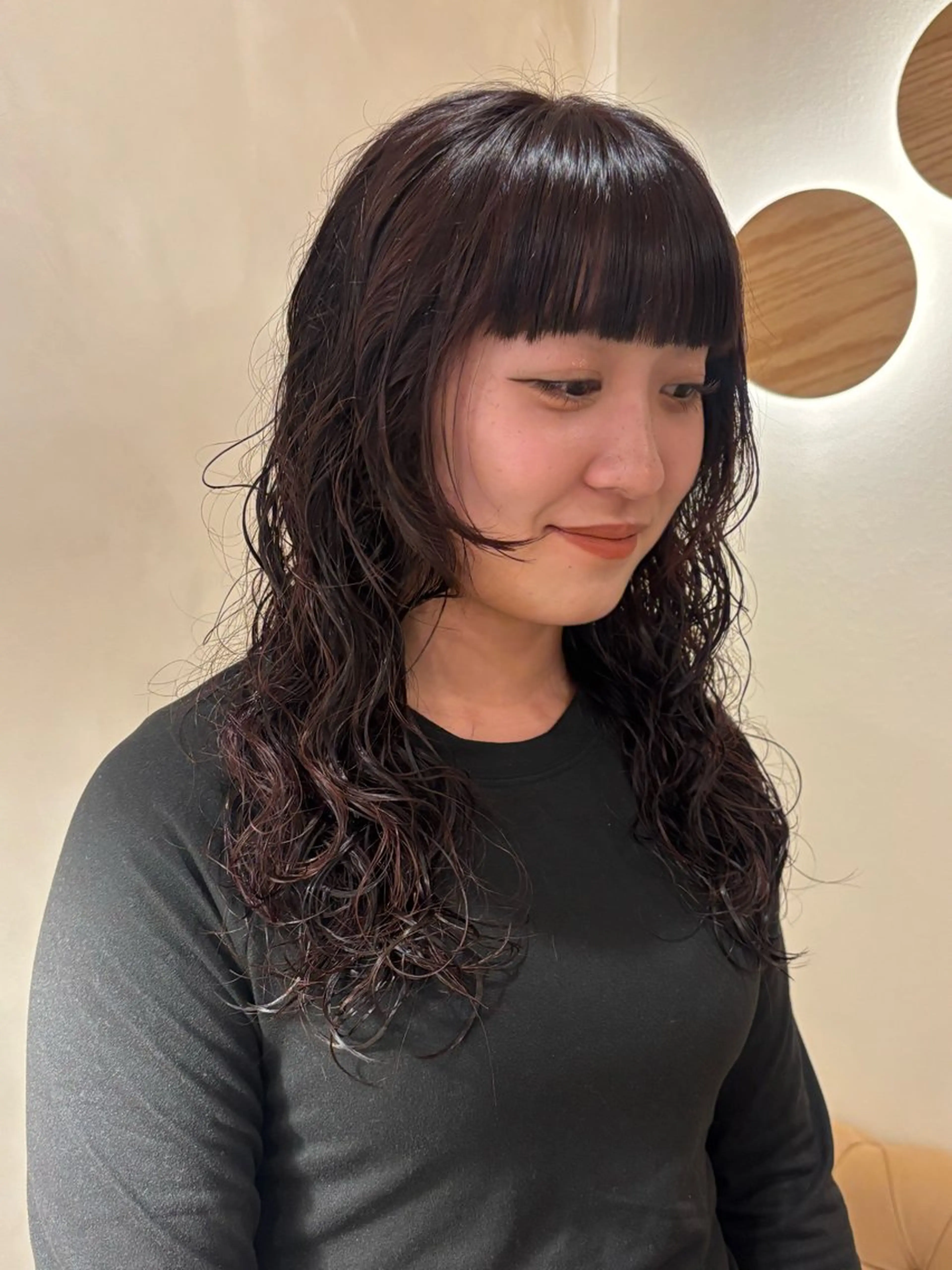 ミディアム カラー パーマ カット ヘアカラー パーマ シンバヒナノ/パーマ レイヤー/髪質改善のヘアスタイル