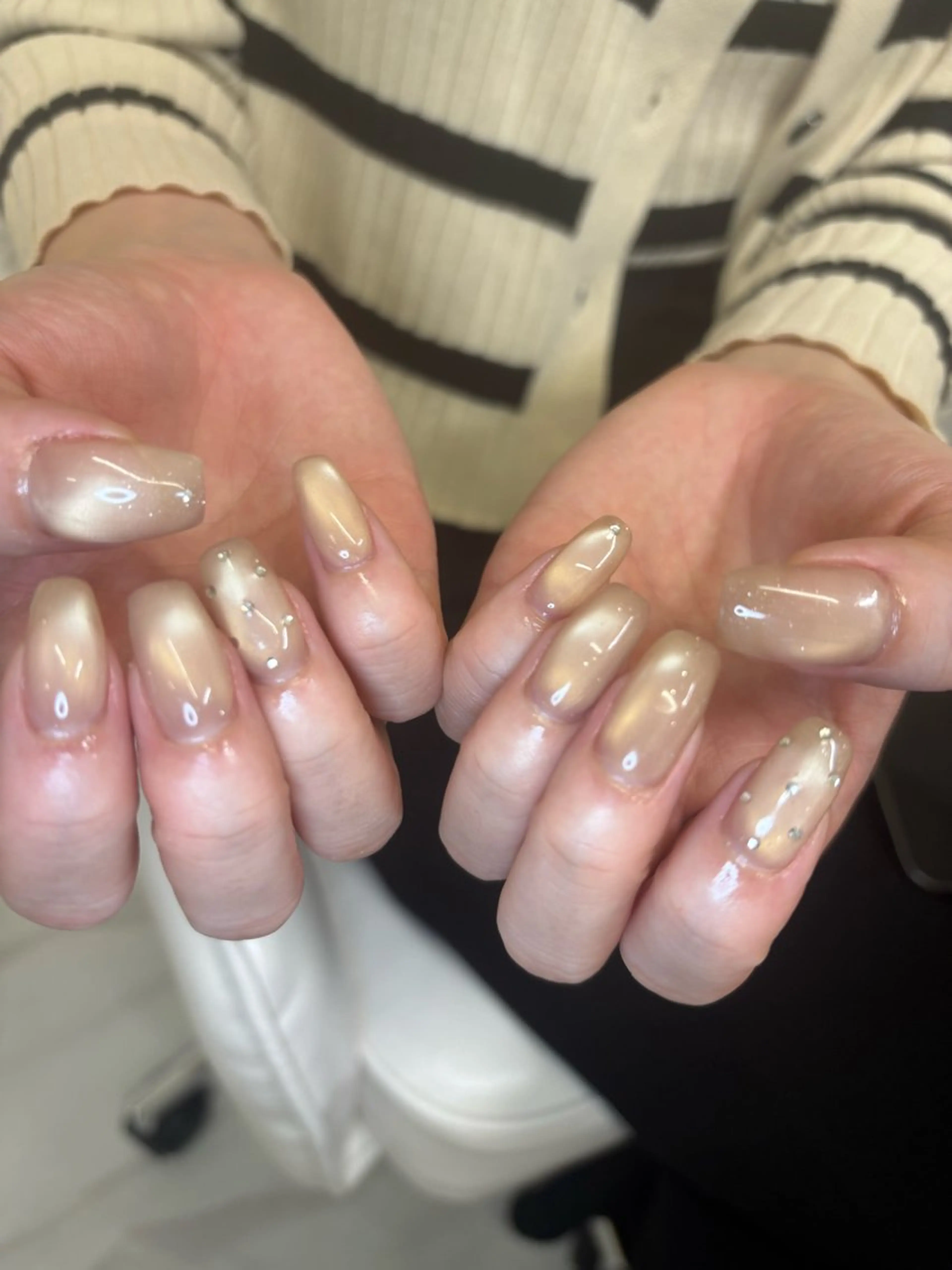 ネイル フラッシュネイル フラッシュマグ マグネットネイル マグネットワンカラー ワンカラーネイル glowé Runaのネイルデザイン