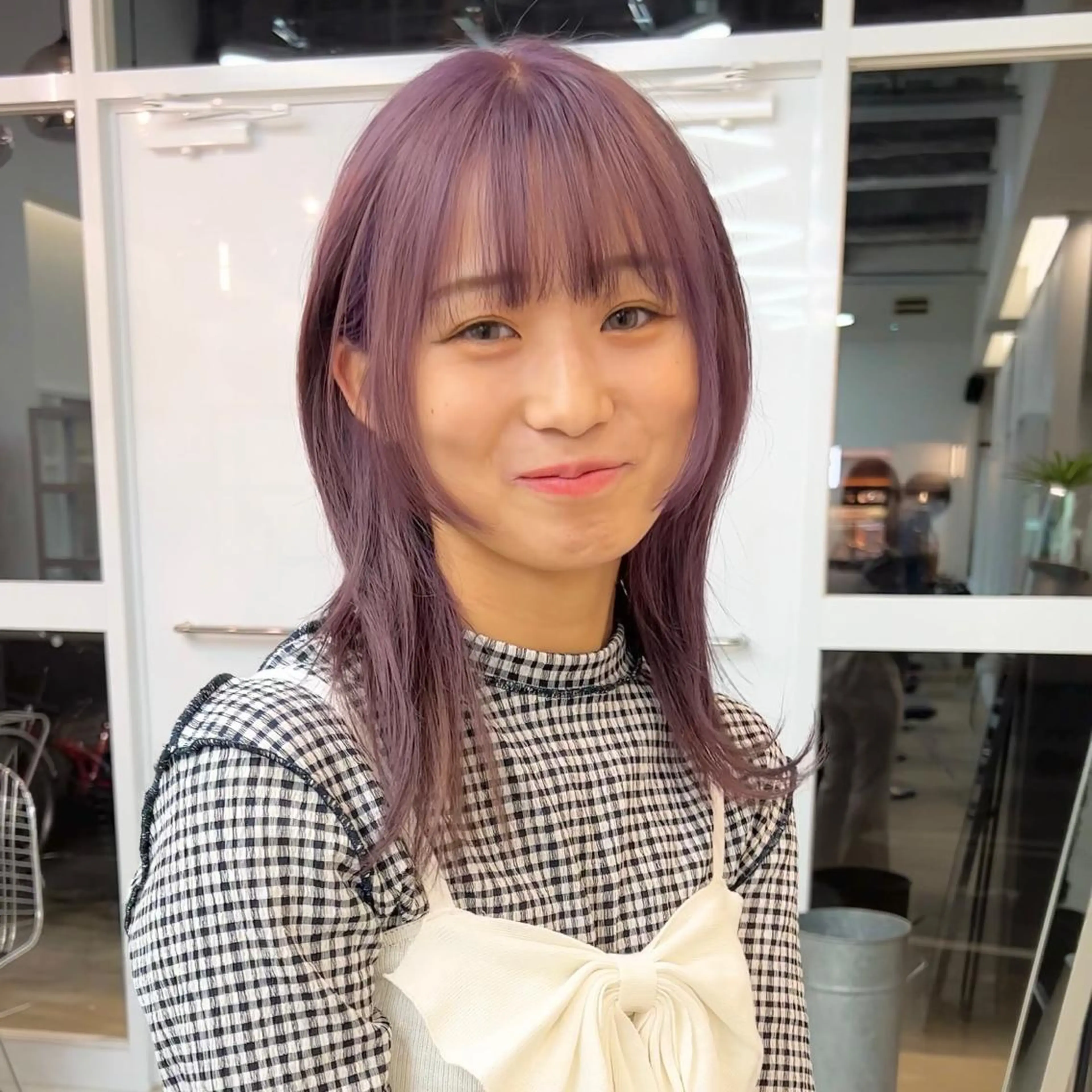 ミディアム カラー デザインカラー パープルカラー クロスパーマ× 透明感カラー✂︎のヘアスタイル
