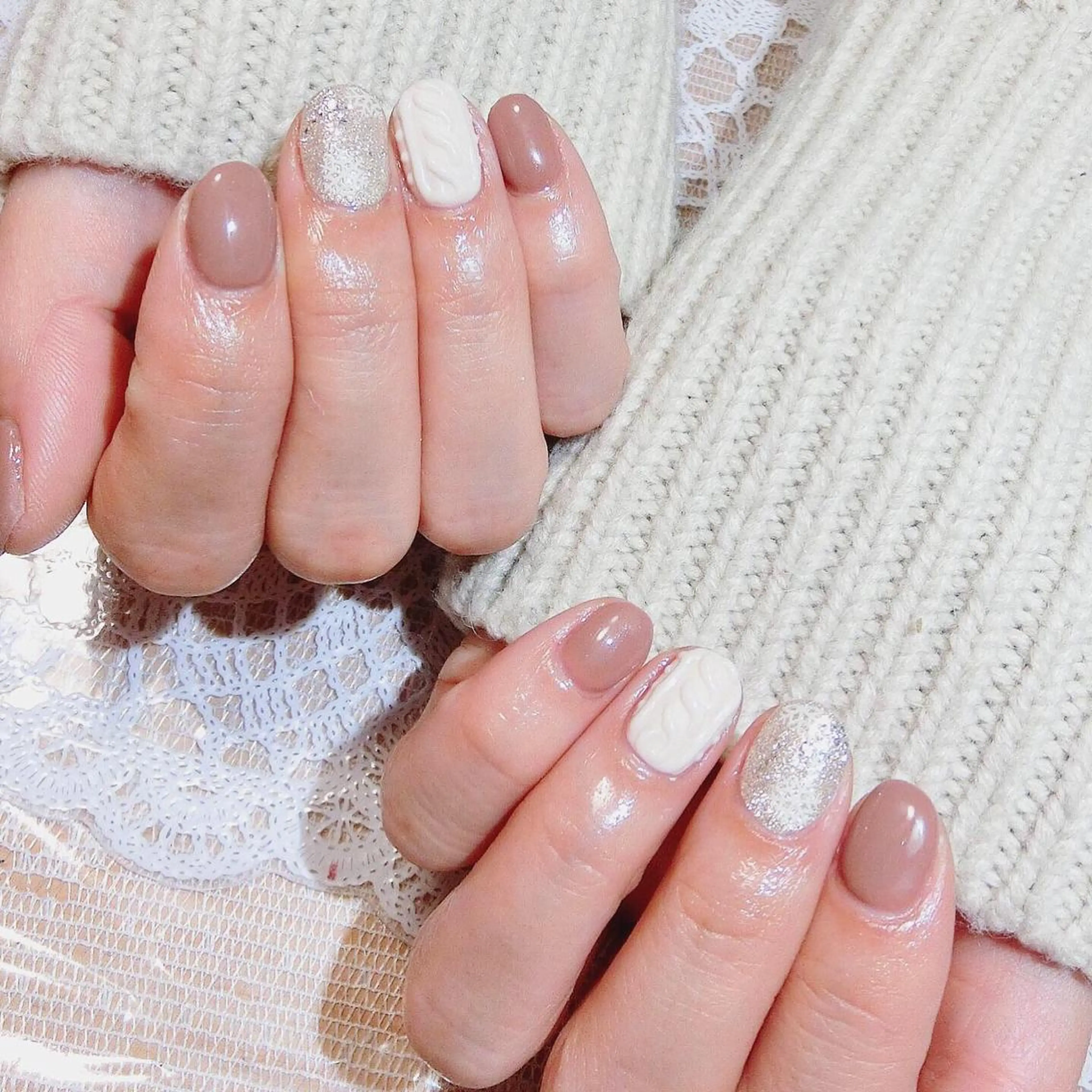 ネイル ハンドネイル ハンドケア 🌙都岡 ムーンネイルのネイルデザイン