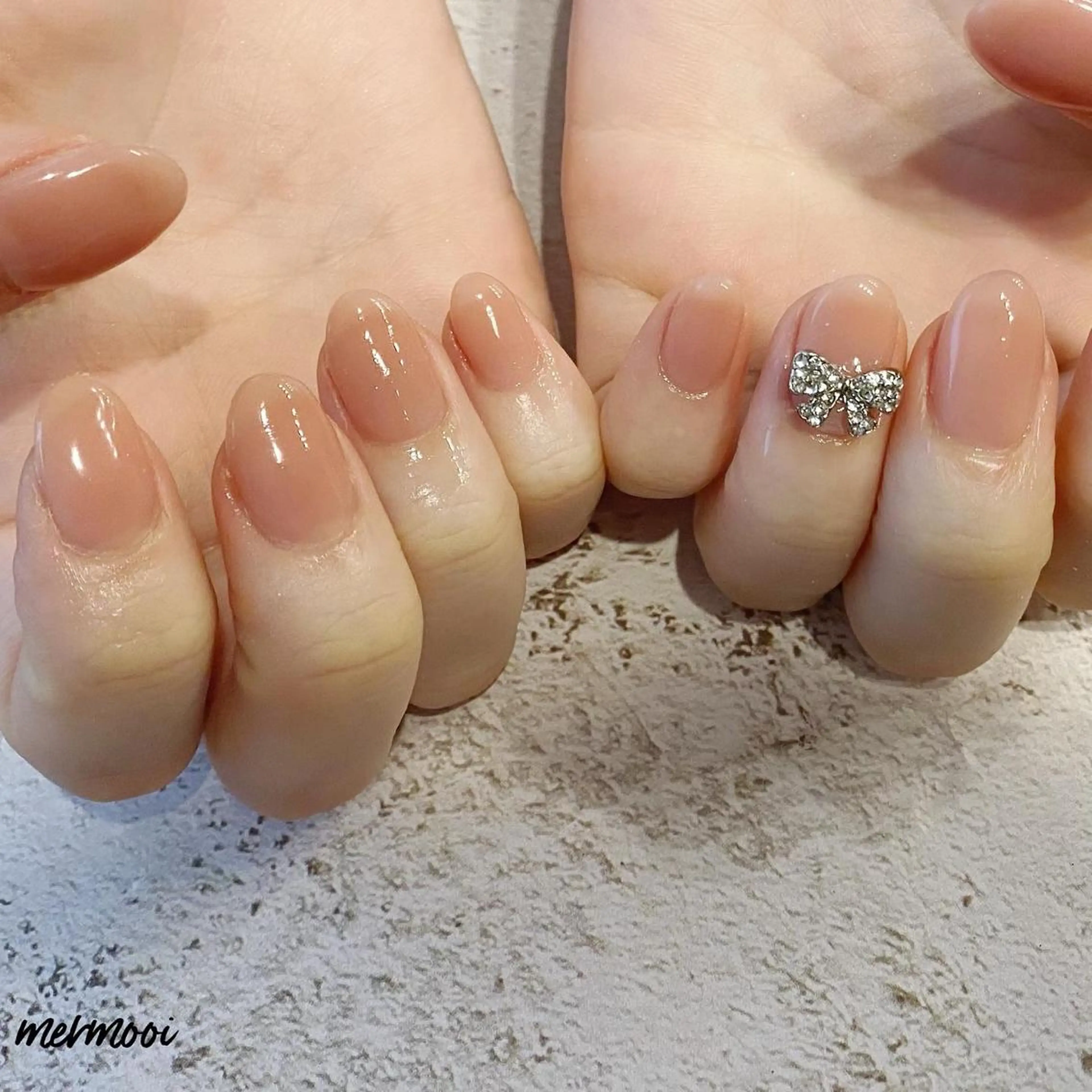 ネイル キラキラネイル 韓国ネイル ニュアンスネイル リボン スカルプネイル ハンドネイル melumooi nailのネイルデザイン